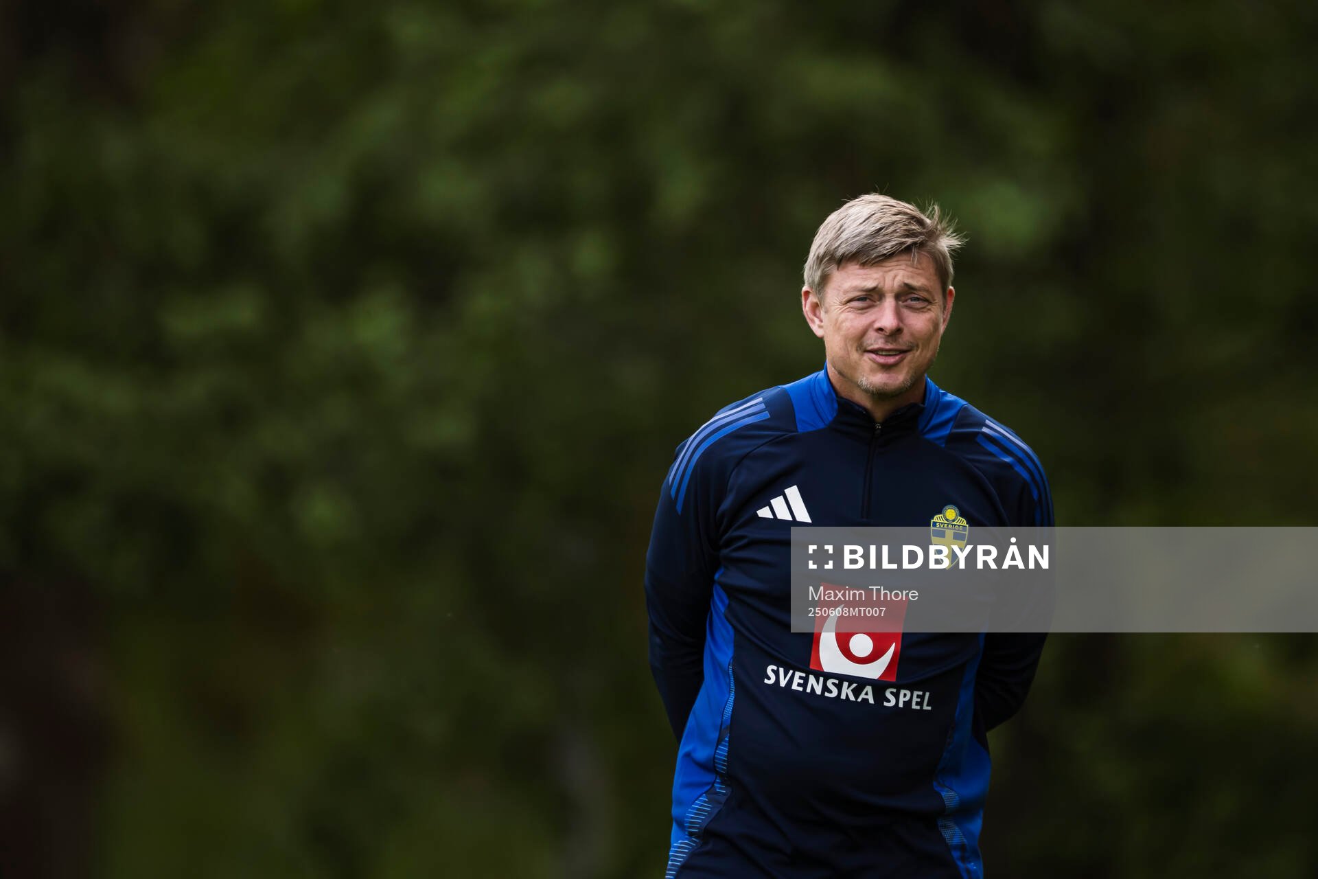 Head coach Jon Dahl Tomasson of the Swedish men's national