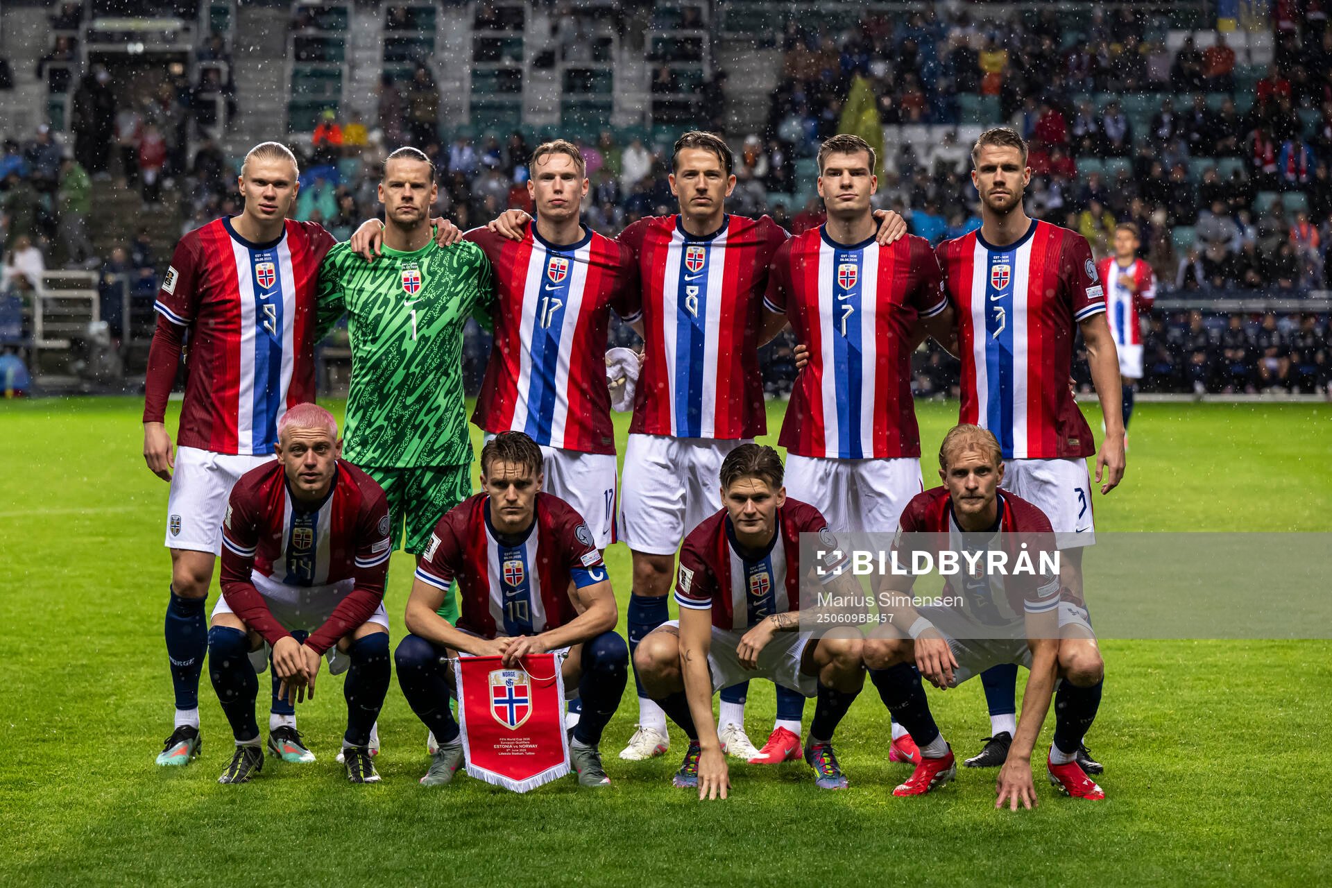 The starting eleven of Norway, from the top left; Erling