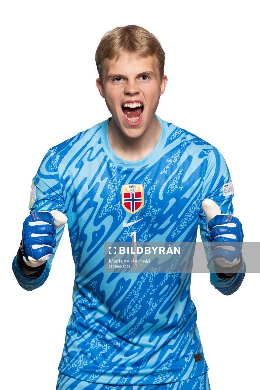 Goalkeeper Daniel Gjerde Sætren of the Norwegian under-19