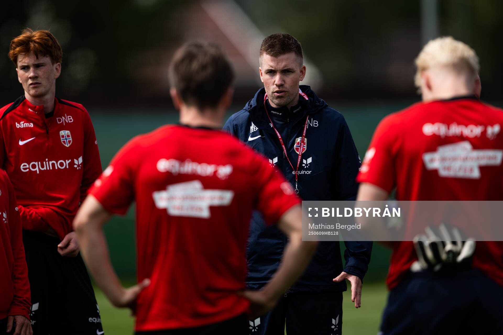 Head coach Even Sel of the Norwegian under-19 national