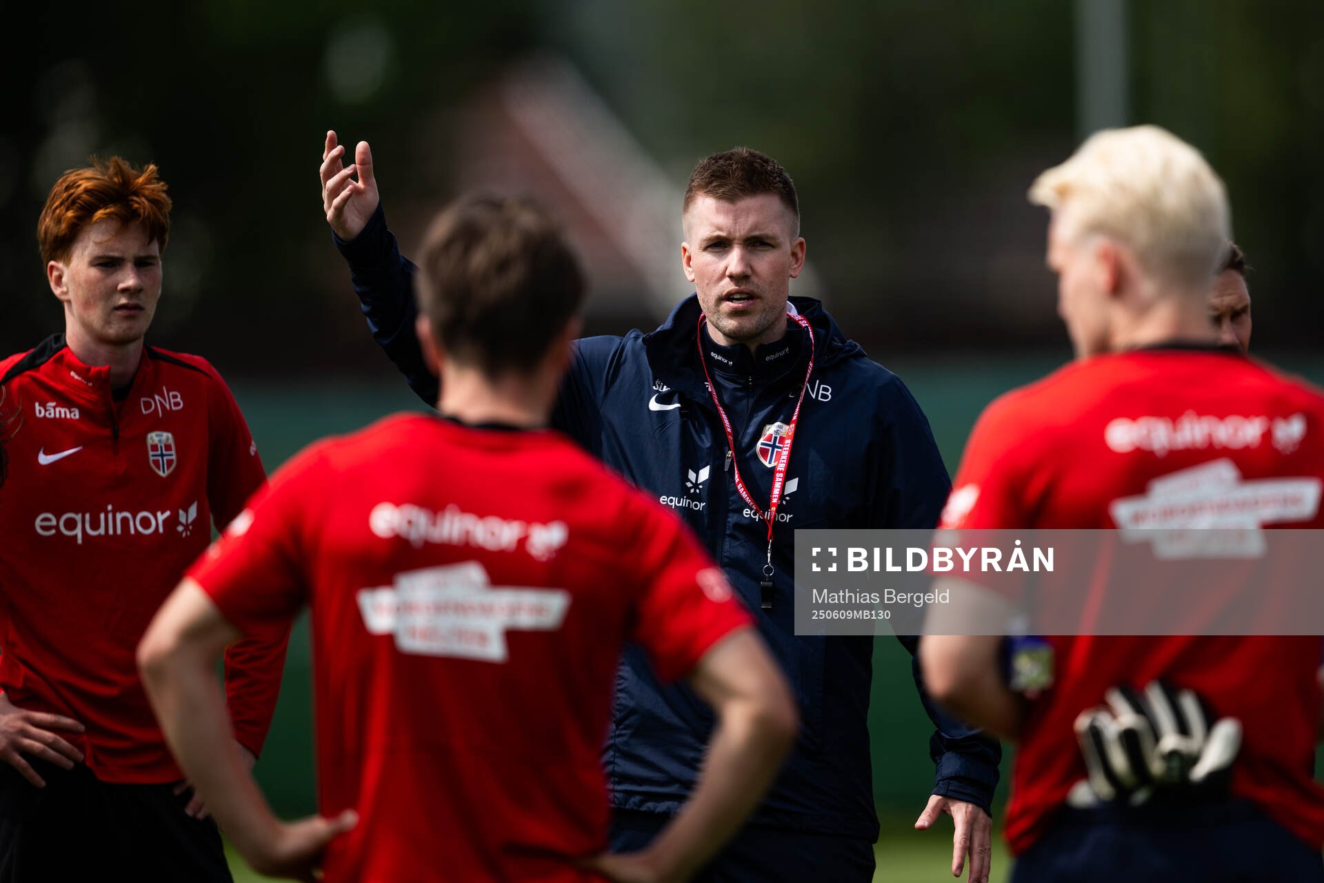 Head coach Even Sel of the Norwegian under-19 national