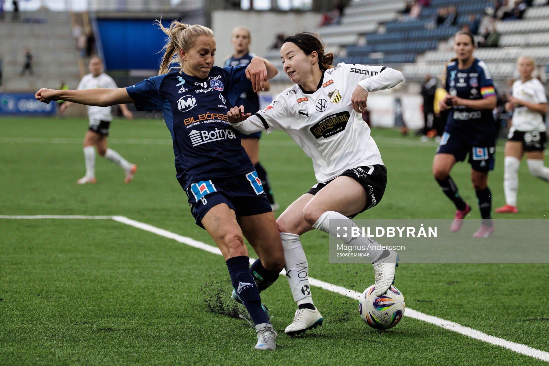 Linköpings Sara Eriksson och Häckens Hikaru Kitagawa