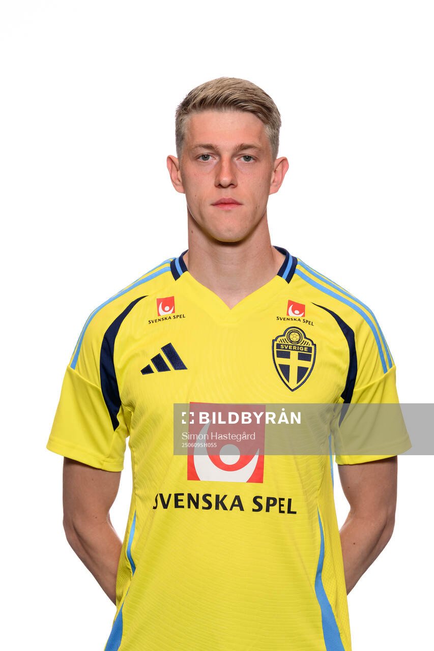 Alexander Bernhardsson of the Swedish men's national