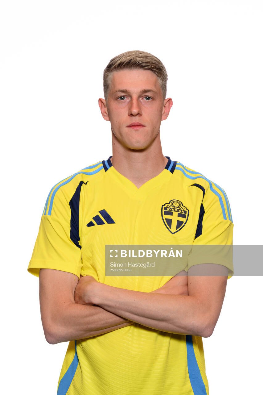 Alexander Bernhardsson of the Swedish men's national