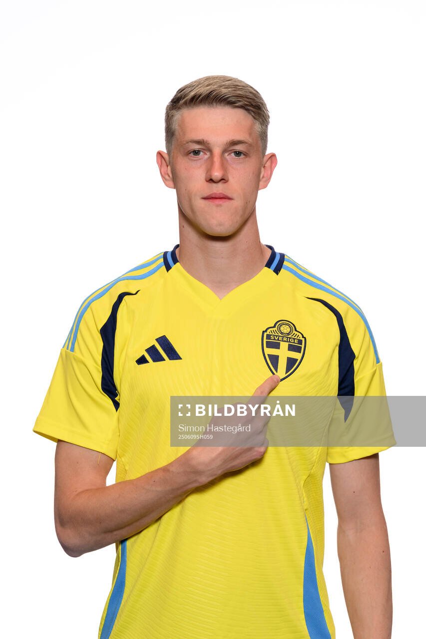 Alexander Bernhardsson of the Swedish men's national