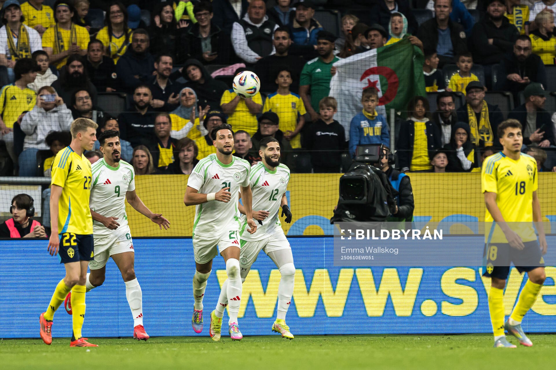 Yassine Benzia of Algeria celebrate with Baghdad Bounedjah