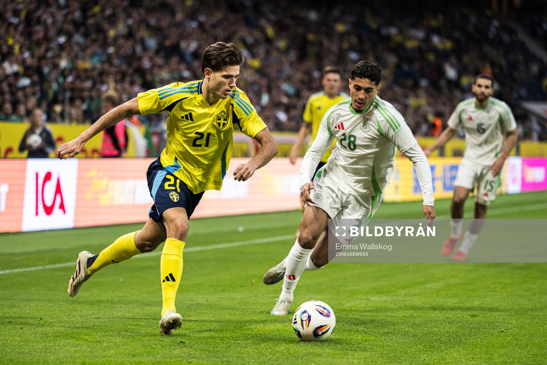 Besfort Zeneli of Sweden and Fares Chaibi of Algeria
