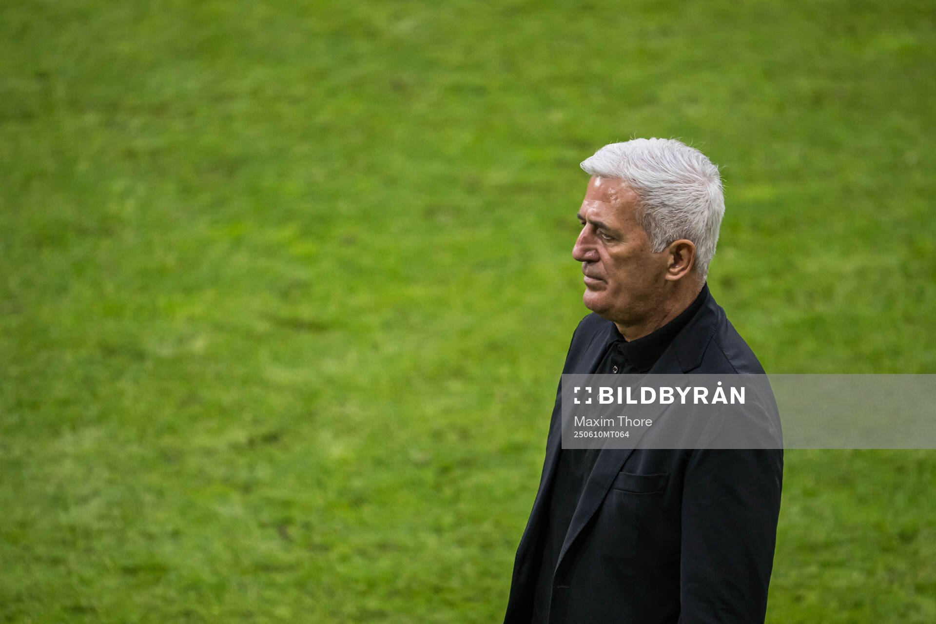 Head coach Vladimir Petkovic of Algeria
