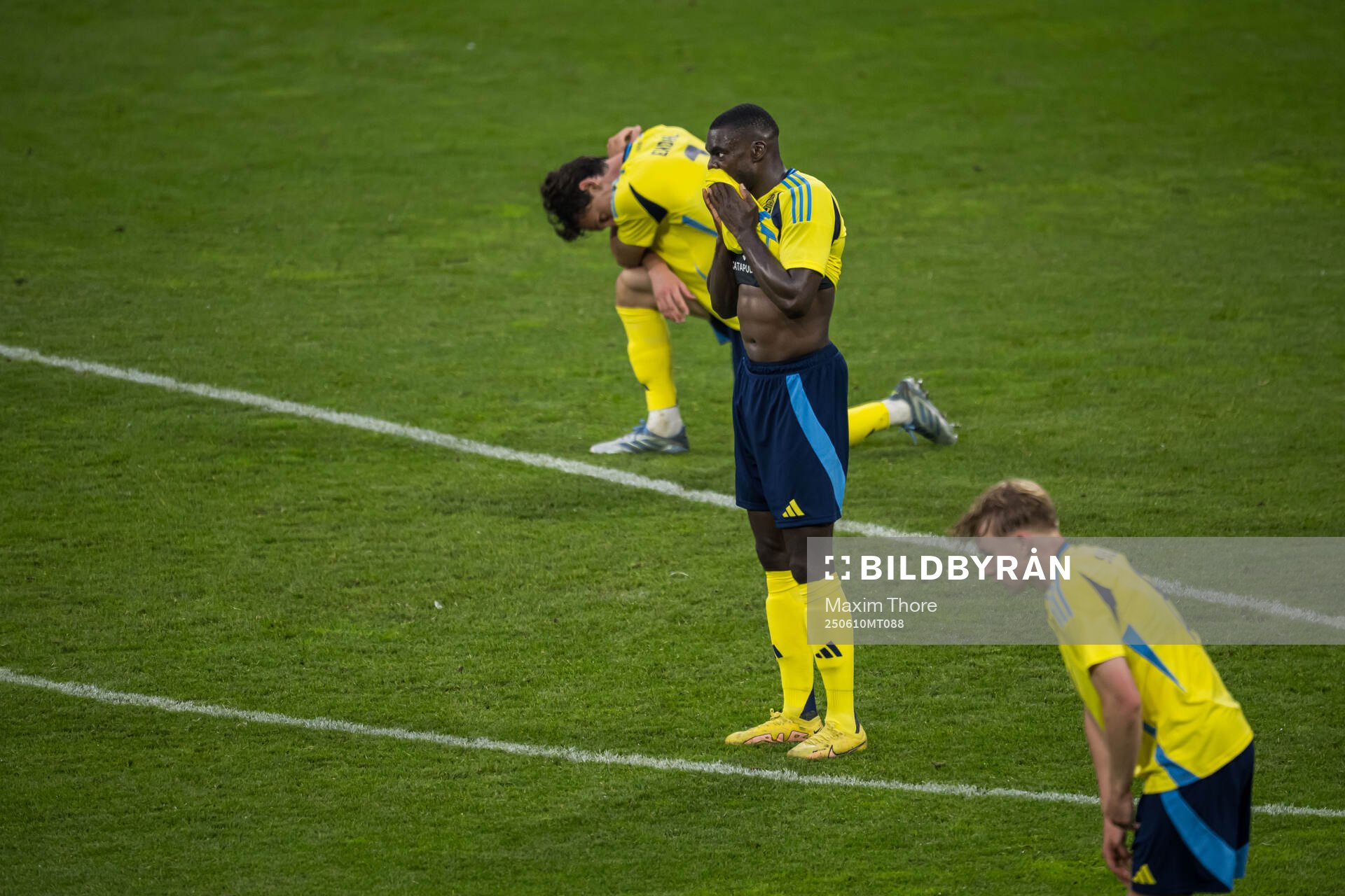 Ken Sema of Sweden looks dejected