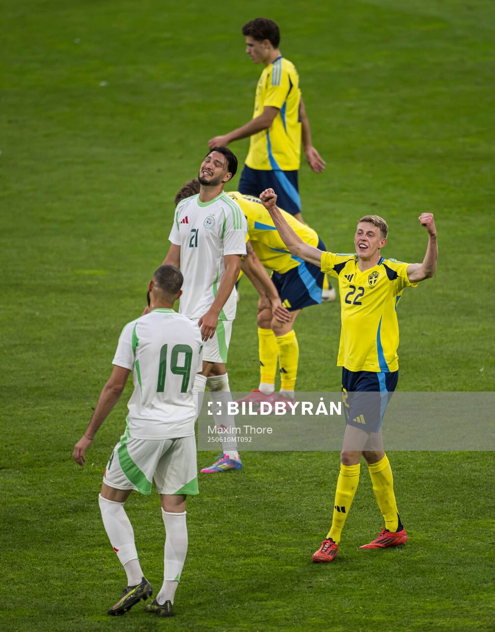 Alexander Bernhardsson of Sweden celebrating