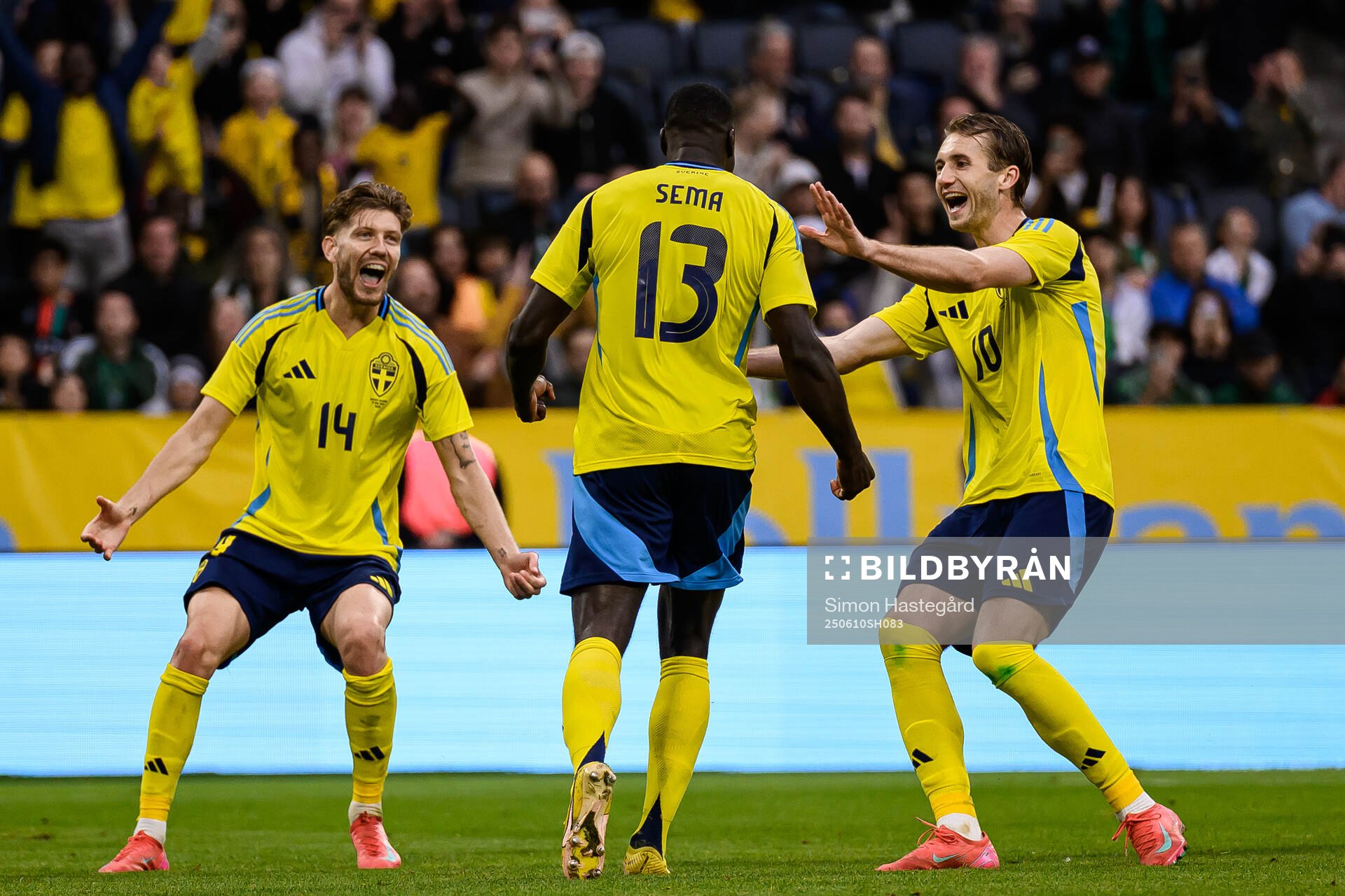 Anton Salétros , Ken Sema and Benjamin Nygren of Sweden