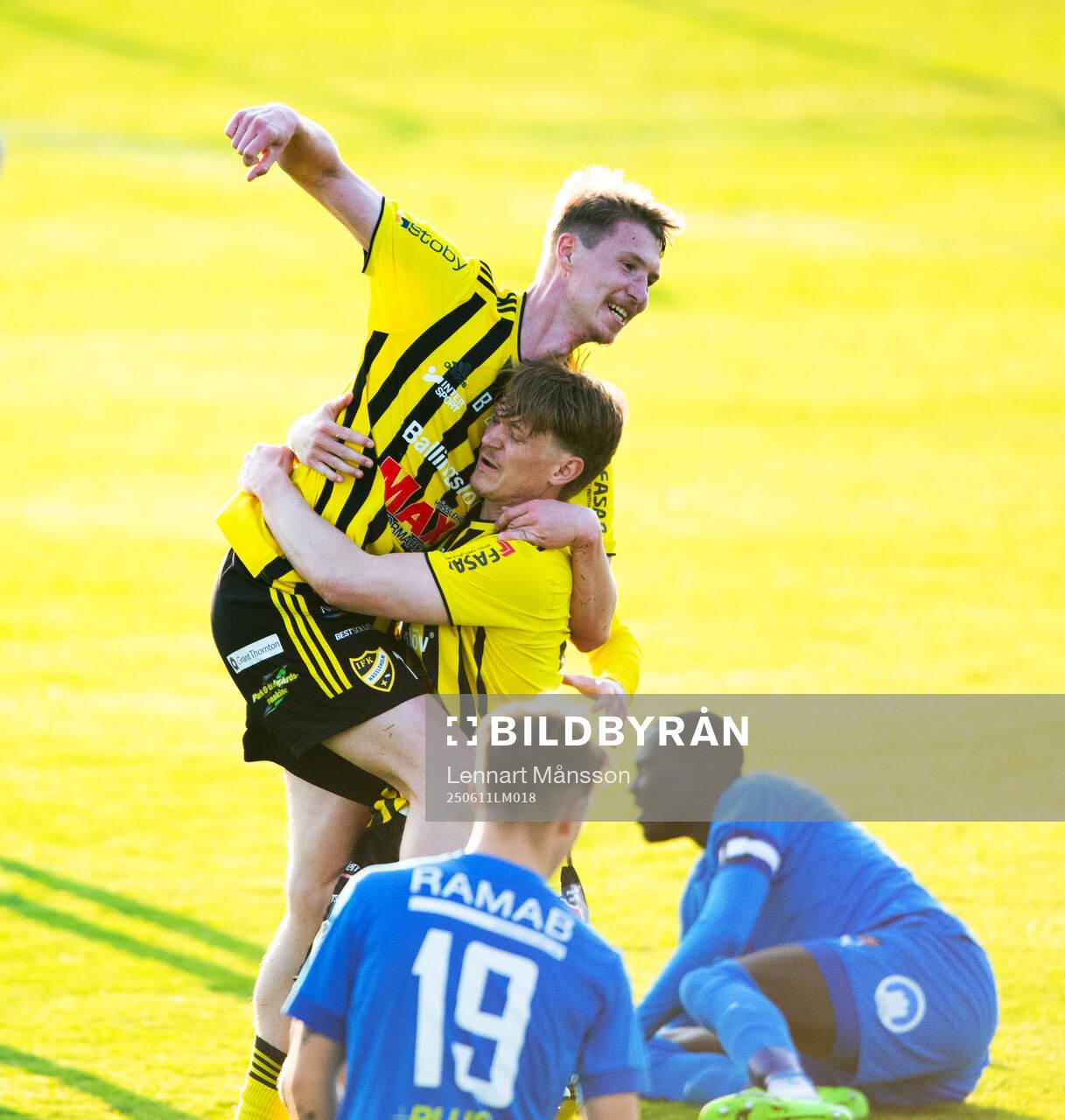 IFK Hässleholms Hugo Arvidsson har kvitterat till 1-1 och