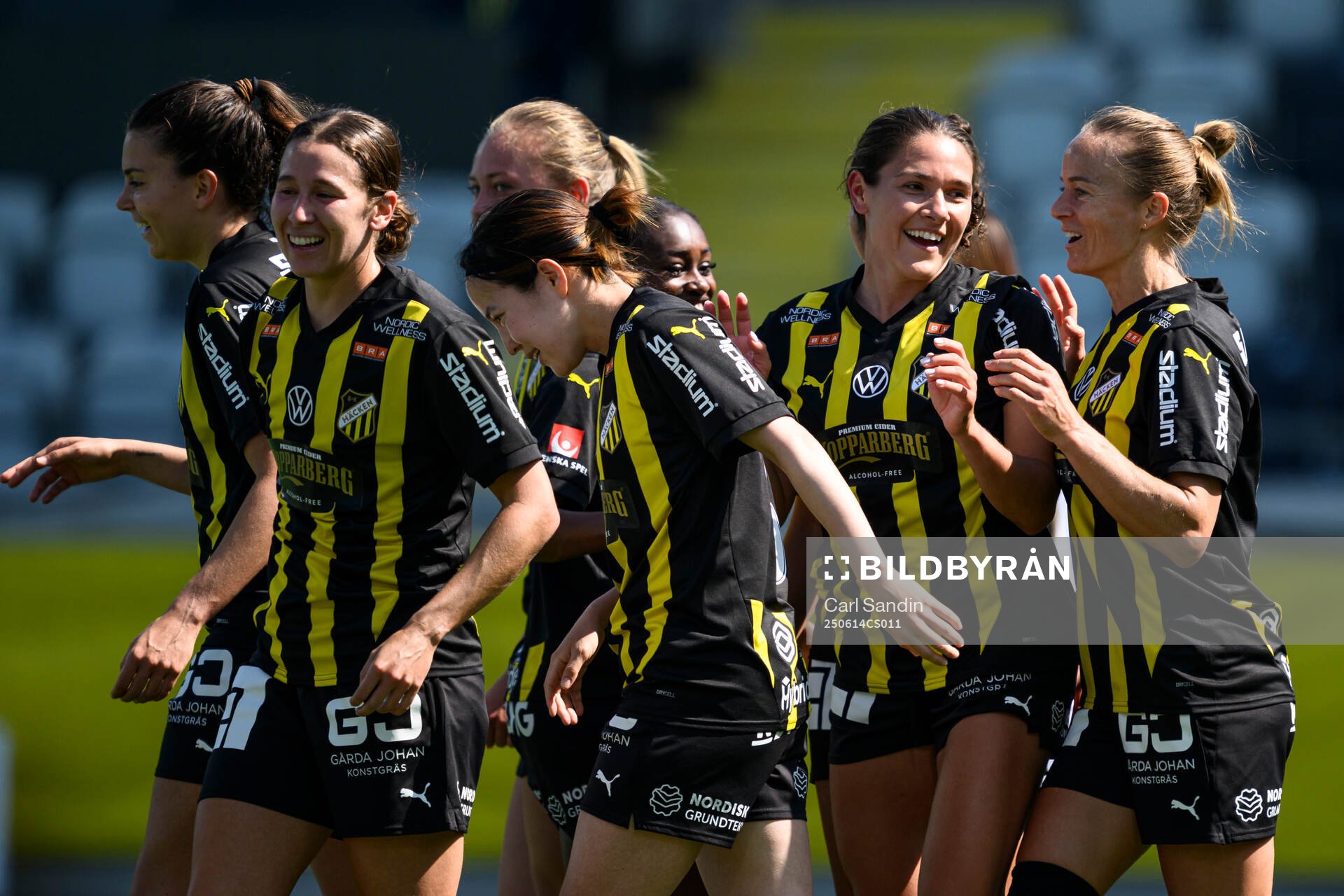 Häckens Mary Caroline Wickenheiser jublar
