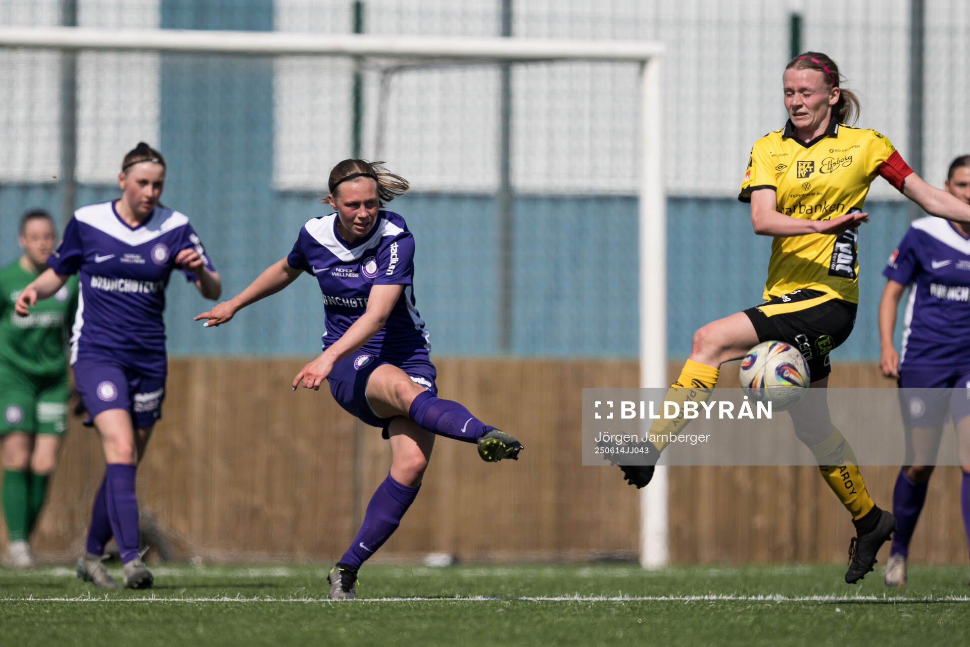 Jitexs Malin Sipiläinen och Elfsborgs Leann Nyström