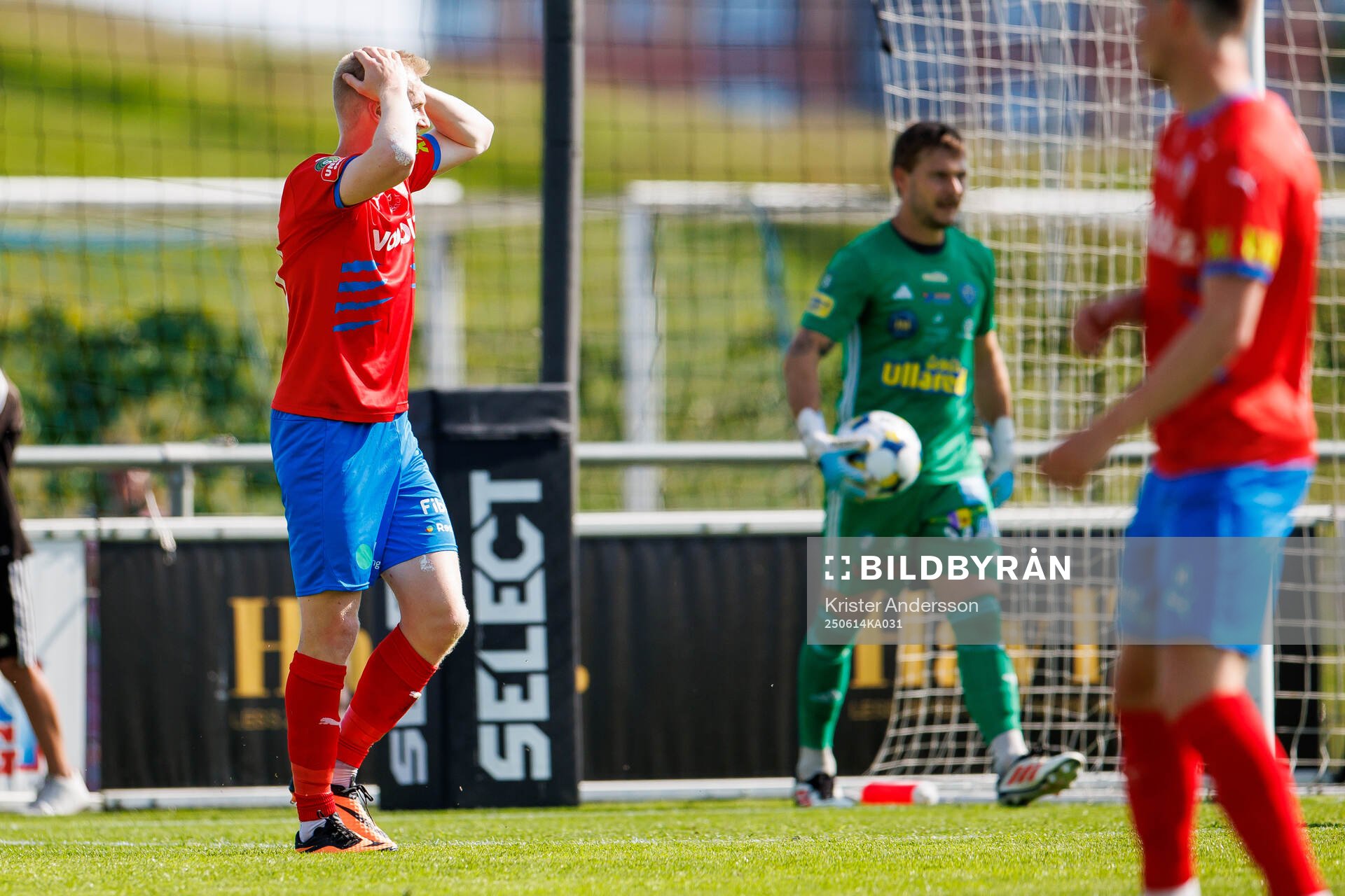Helsingborgs Oscar Aga deppar