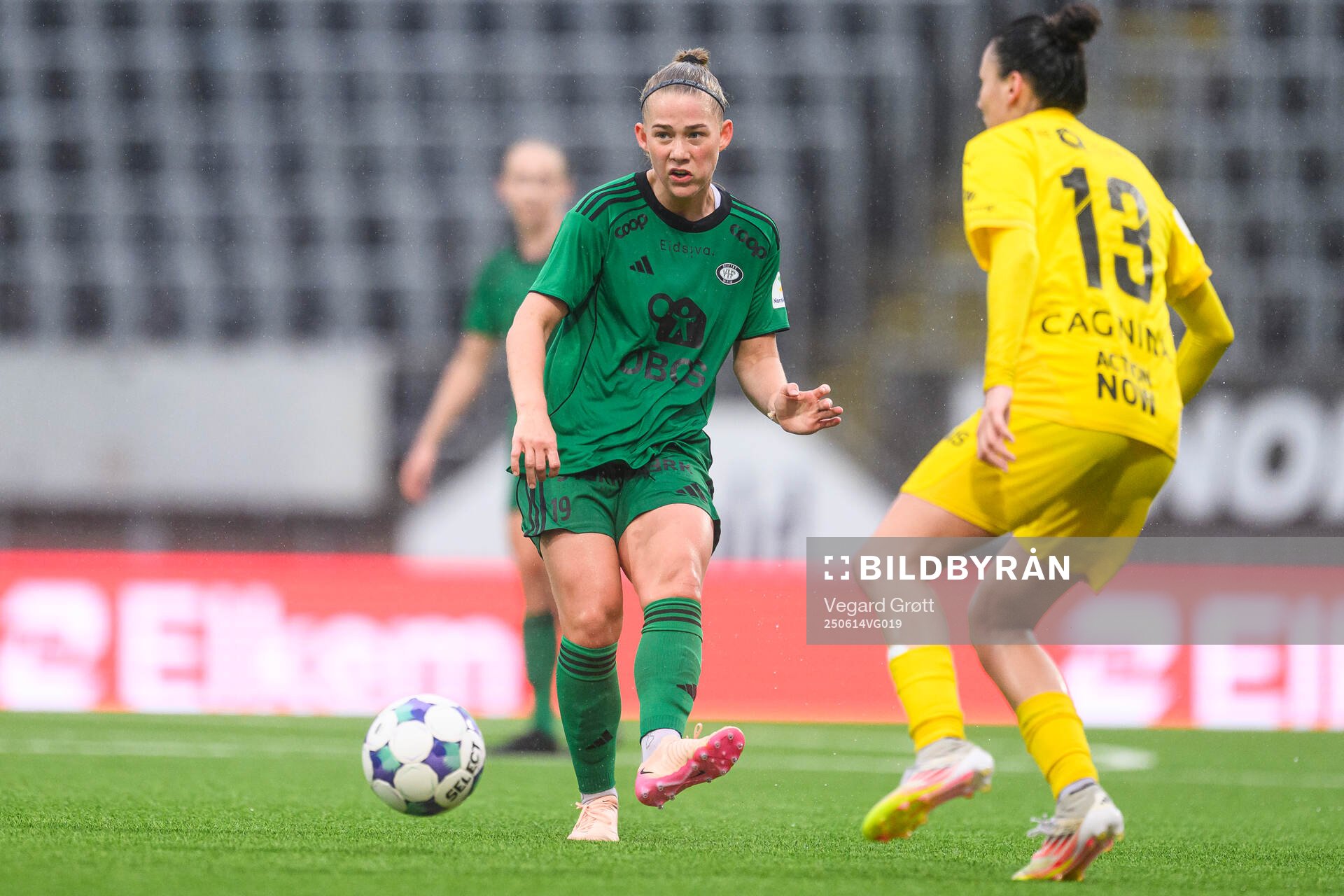 Sædis Run Heidarsdottir of Vålerenga