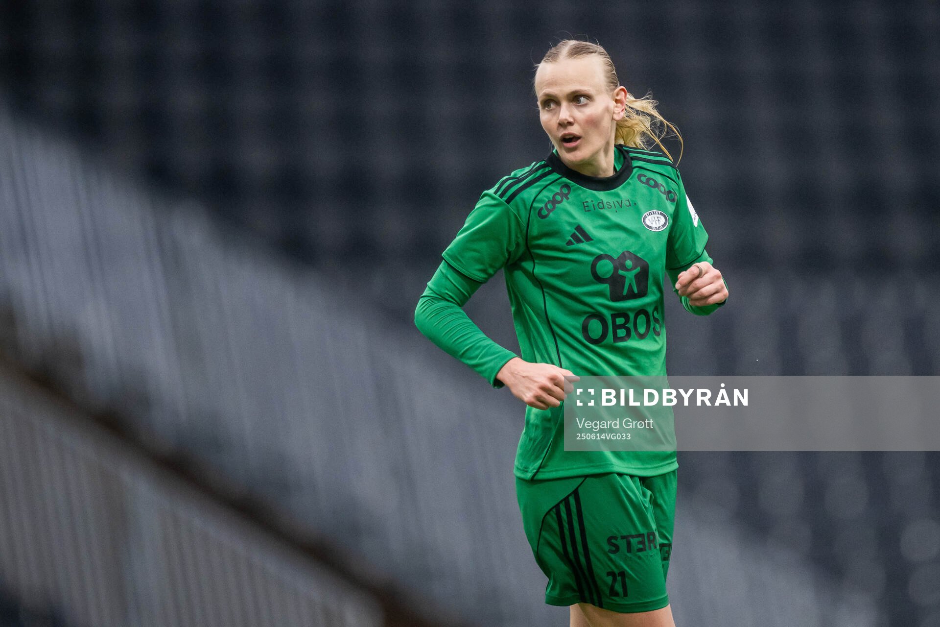 Karina Sævik of Vålerenga celebrates