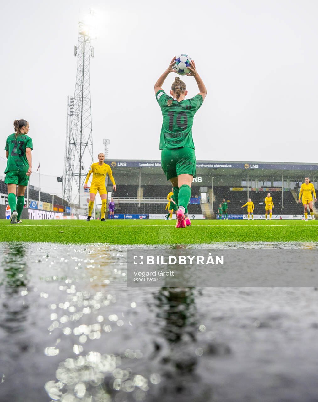 Sædis Run Heidarsdottir of Vålerenga