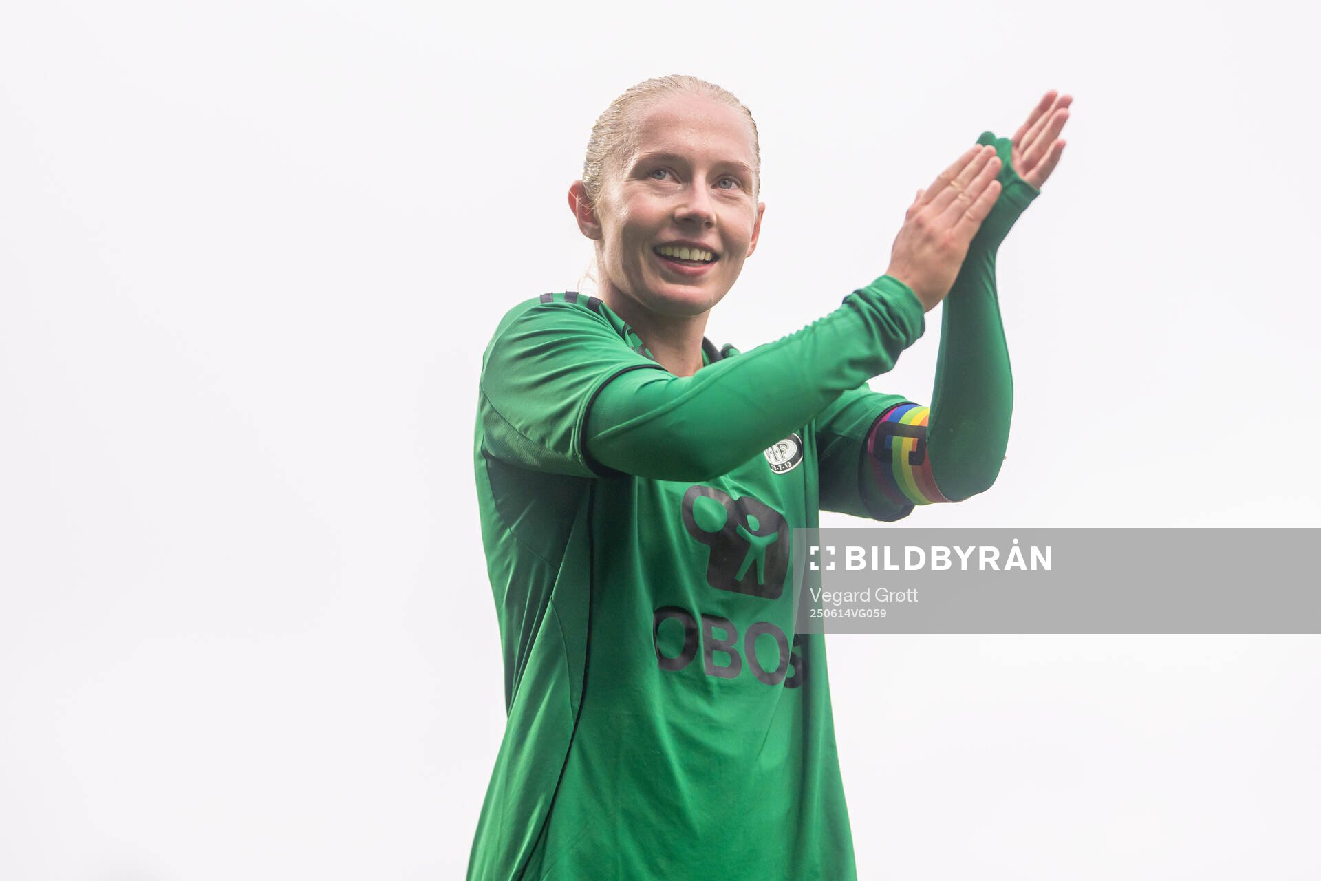 Thea Bjelde of Vålerenga celebrates