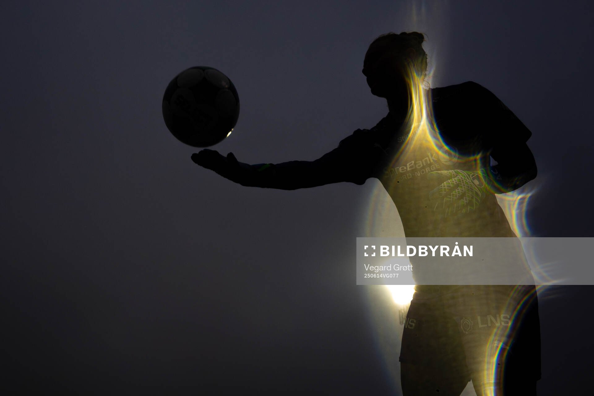 The silhouette of goalkeeper Aubrei Corder of Bodø/Glimt
