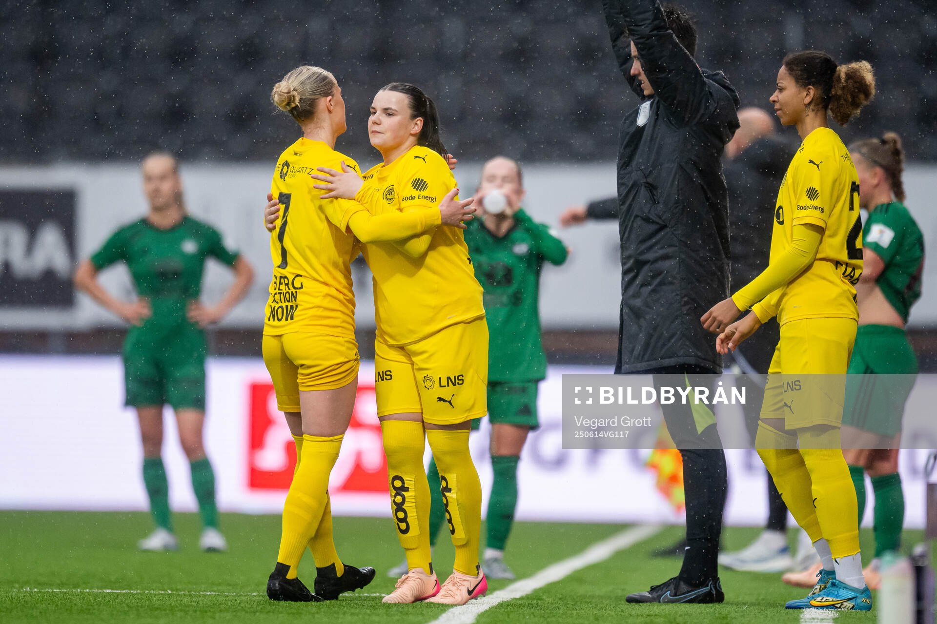 Sara Elise Berg and Tuva Angelsen Reiertsen of Bodø/Glimt
