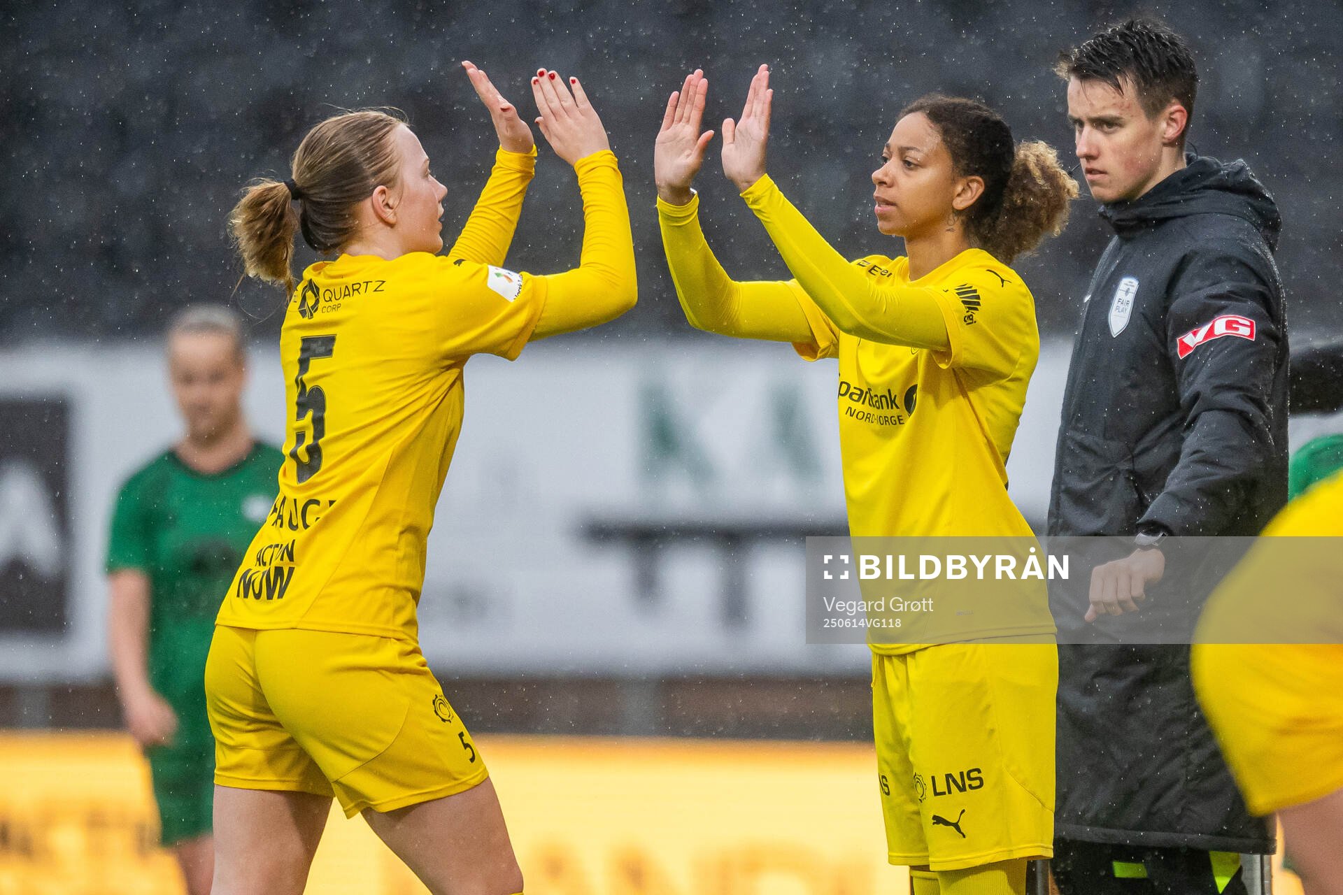 Thale Hauge and Regina Fiabema of Bodø/Glimt