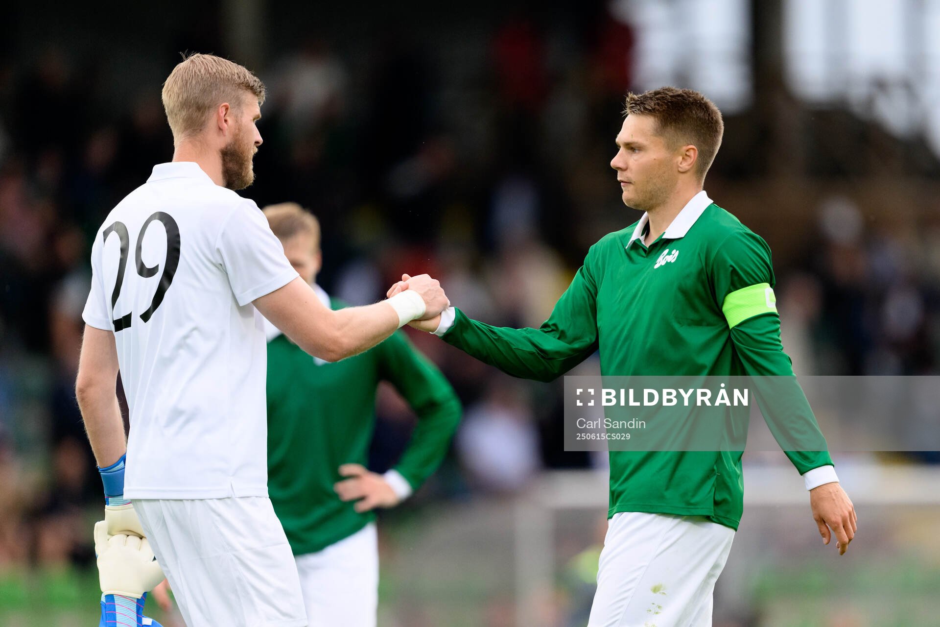 Varbergs Fredrik Andersson och Gustav Broman jublar