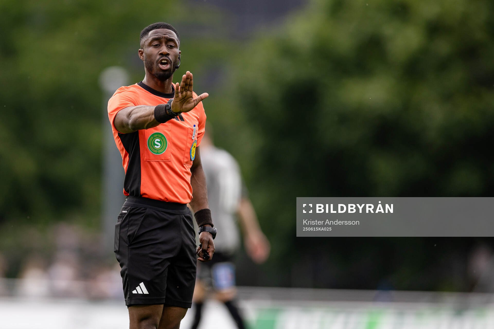 Domare Fredrik Oppong