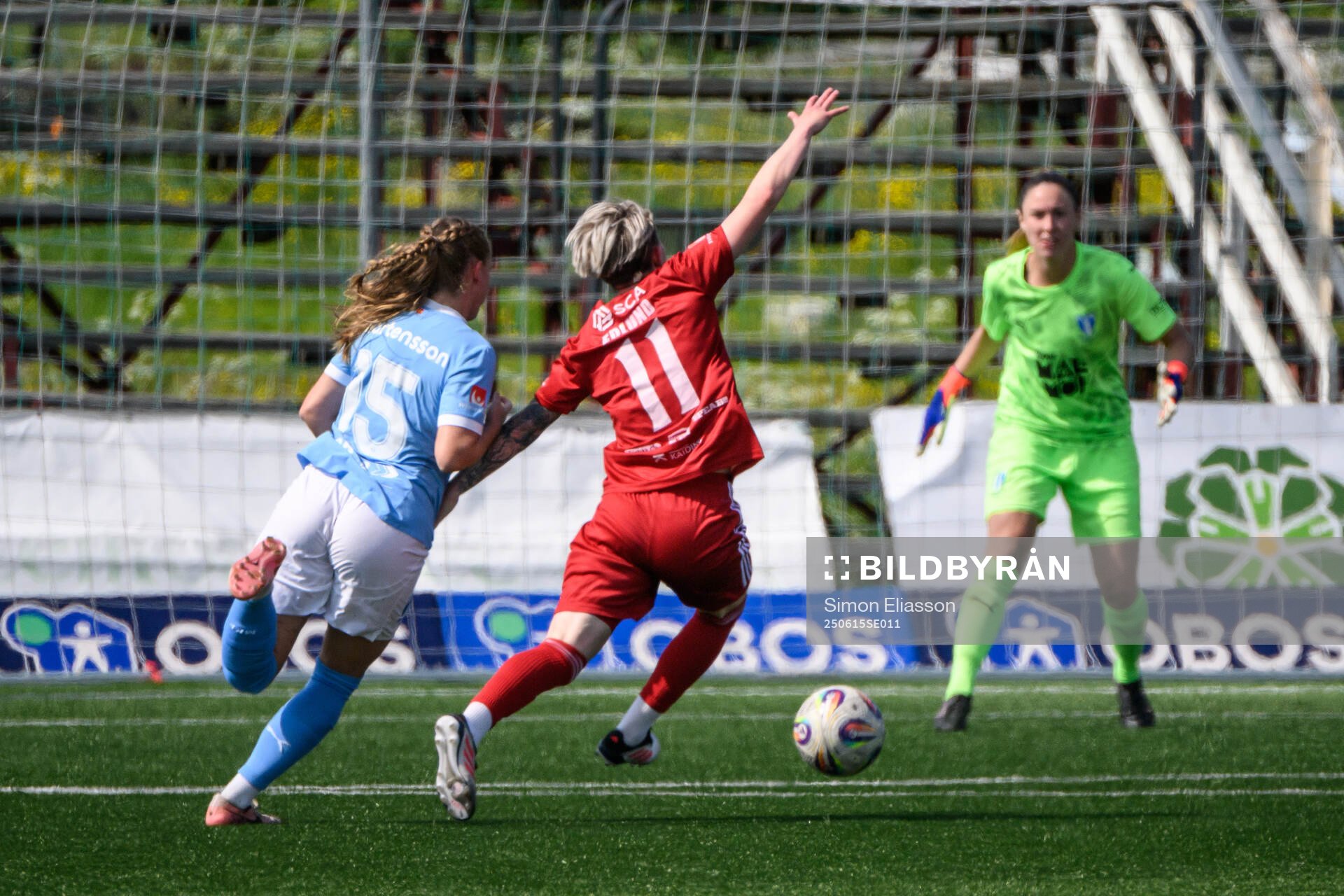 Malmö FFs Agnes Mårtensson och Piteås Cecilia Edlund