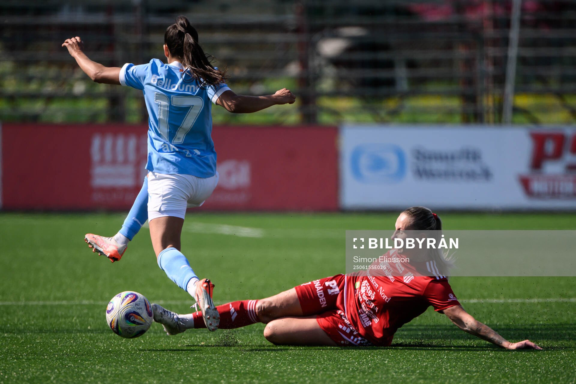 Malmö FFs Ines Belloumou och Piteås Selina Henriksson
