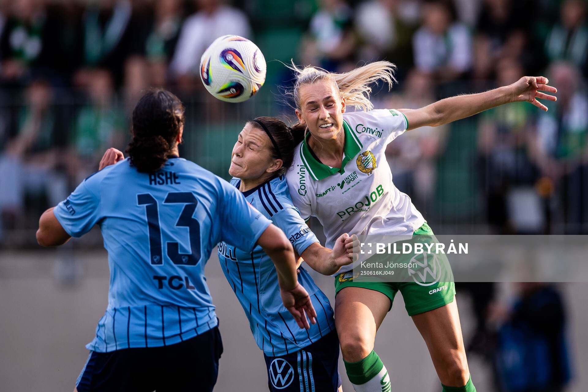 Djurgårdens Alexsandra Lobanova och Hammarbys Ellen