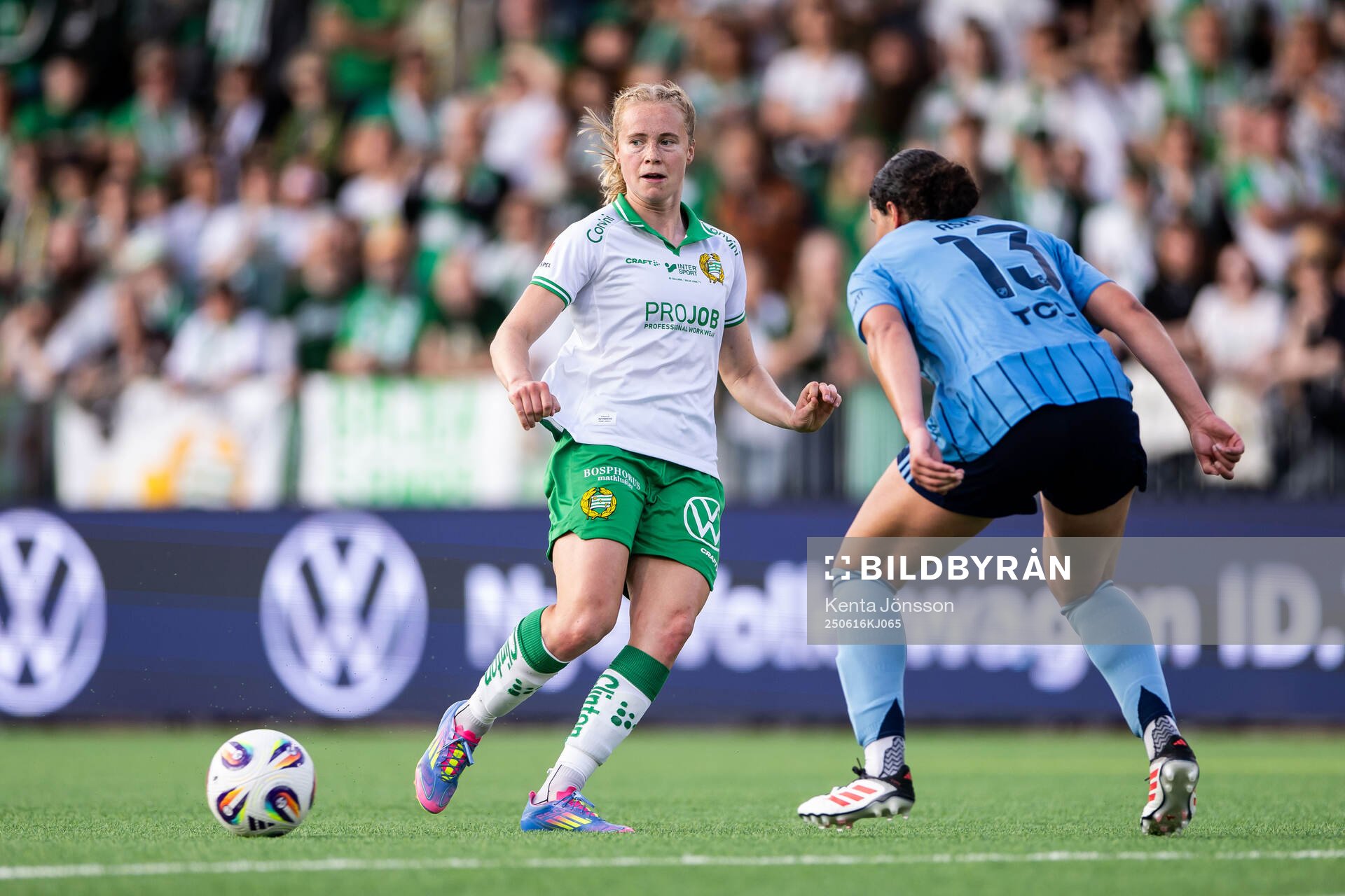 Hammarbys Smilla Vallotto och Djurgårdens Elsa Pelgander