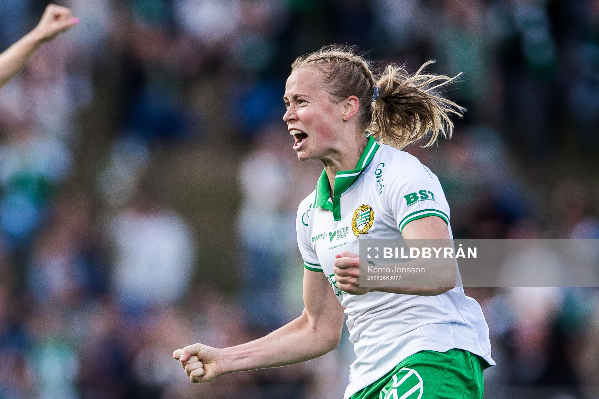 Hammarbys Julie Blakstad jublar