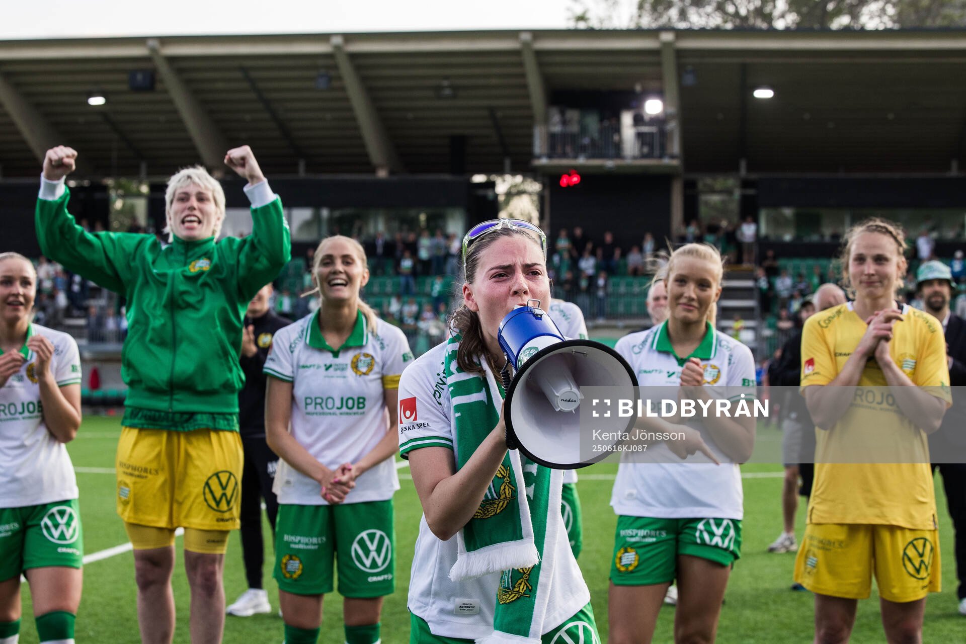 Hammarbys Smilla Vallotto jublar