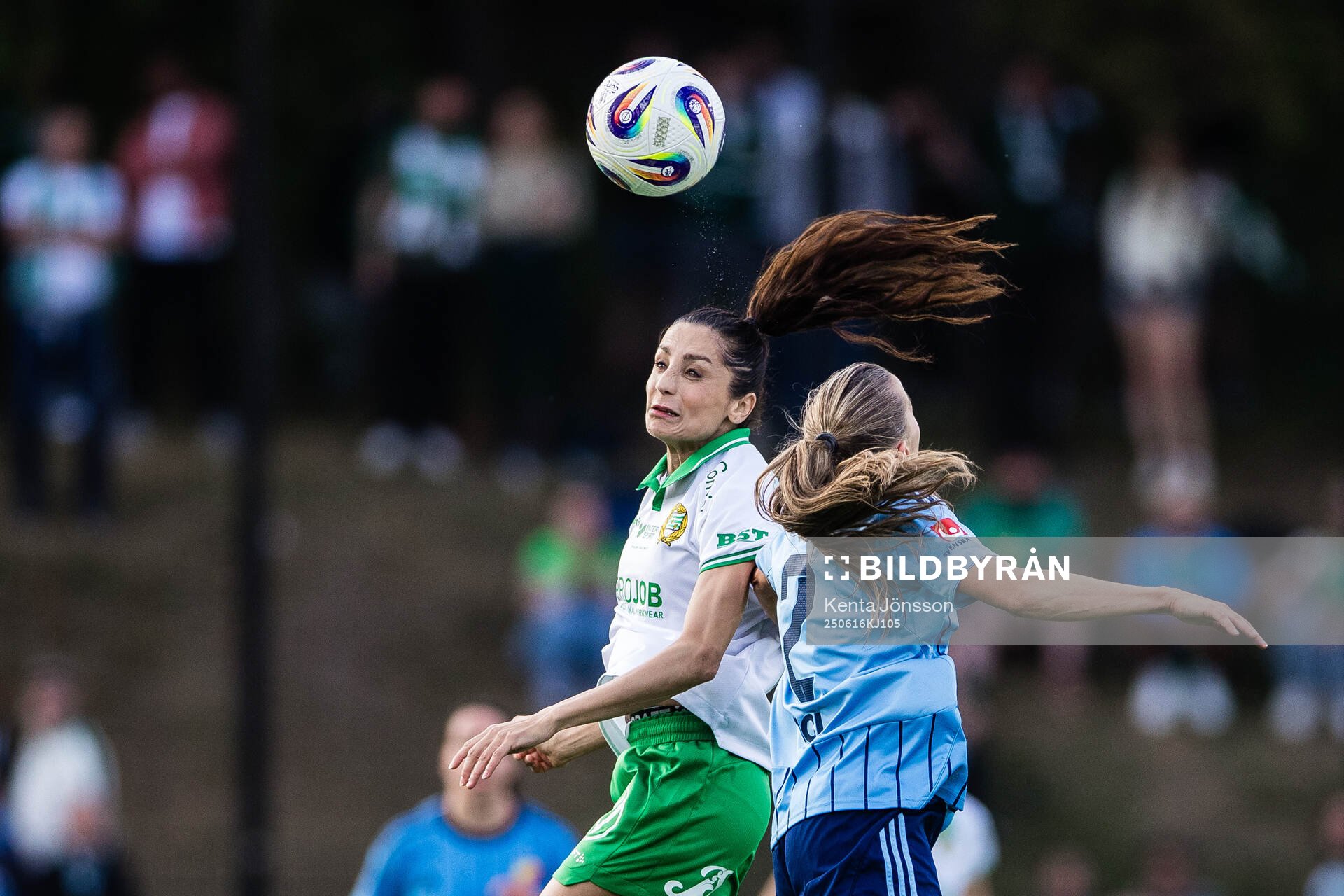 Hammarbys Nadia Nadim och Djurgårdens Ebba Hed
