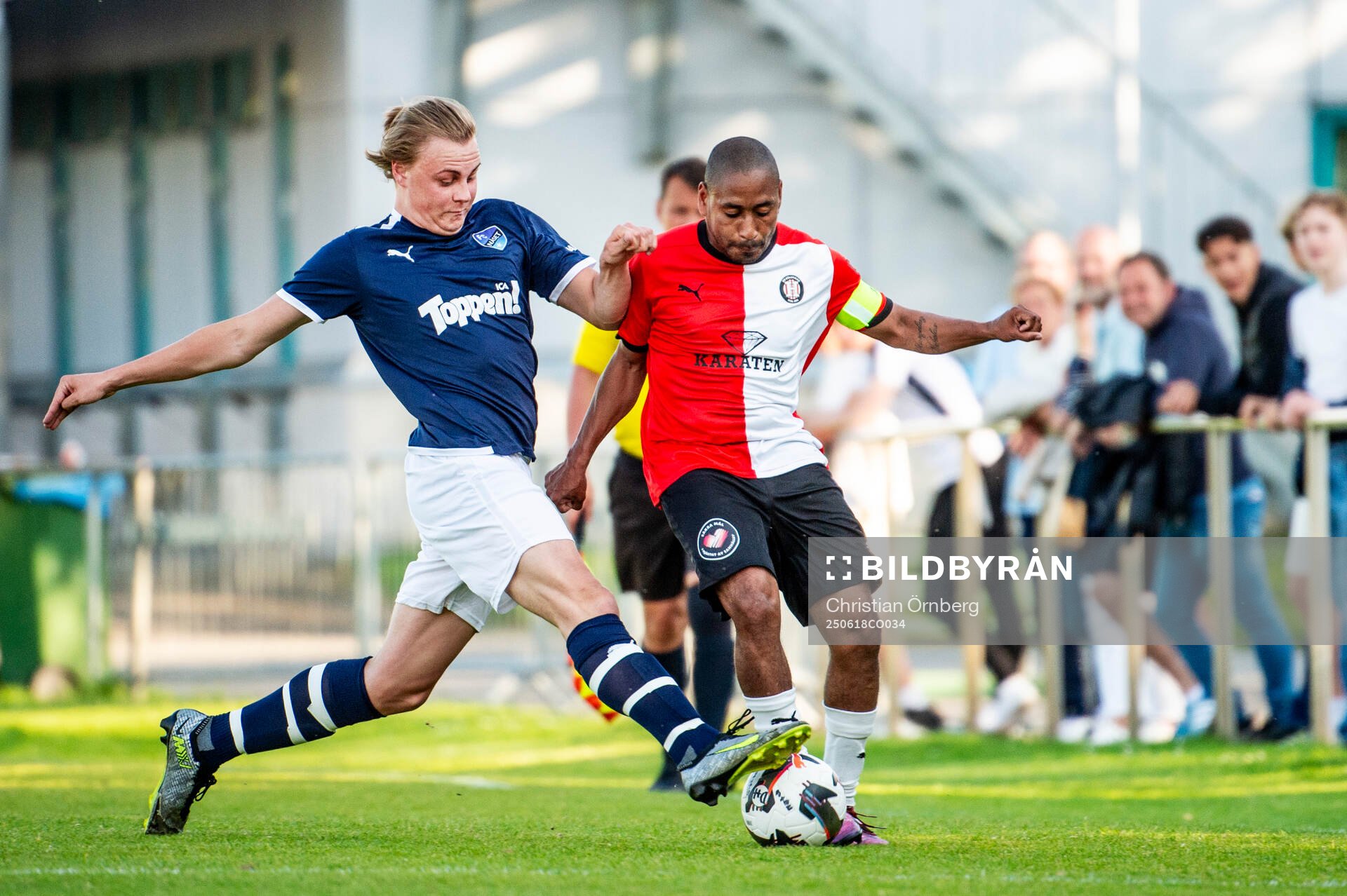 FC Näsets Harry Length och Höllvikens Samir Diaz