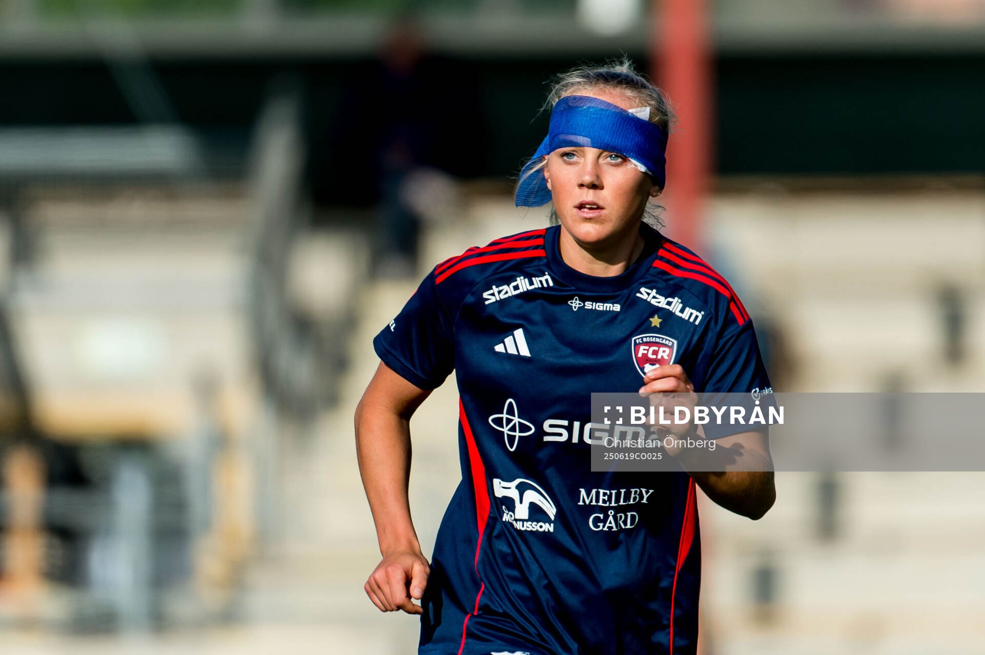 Rosengårds Molly Johansson med ett bandage