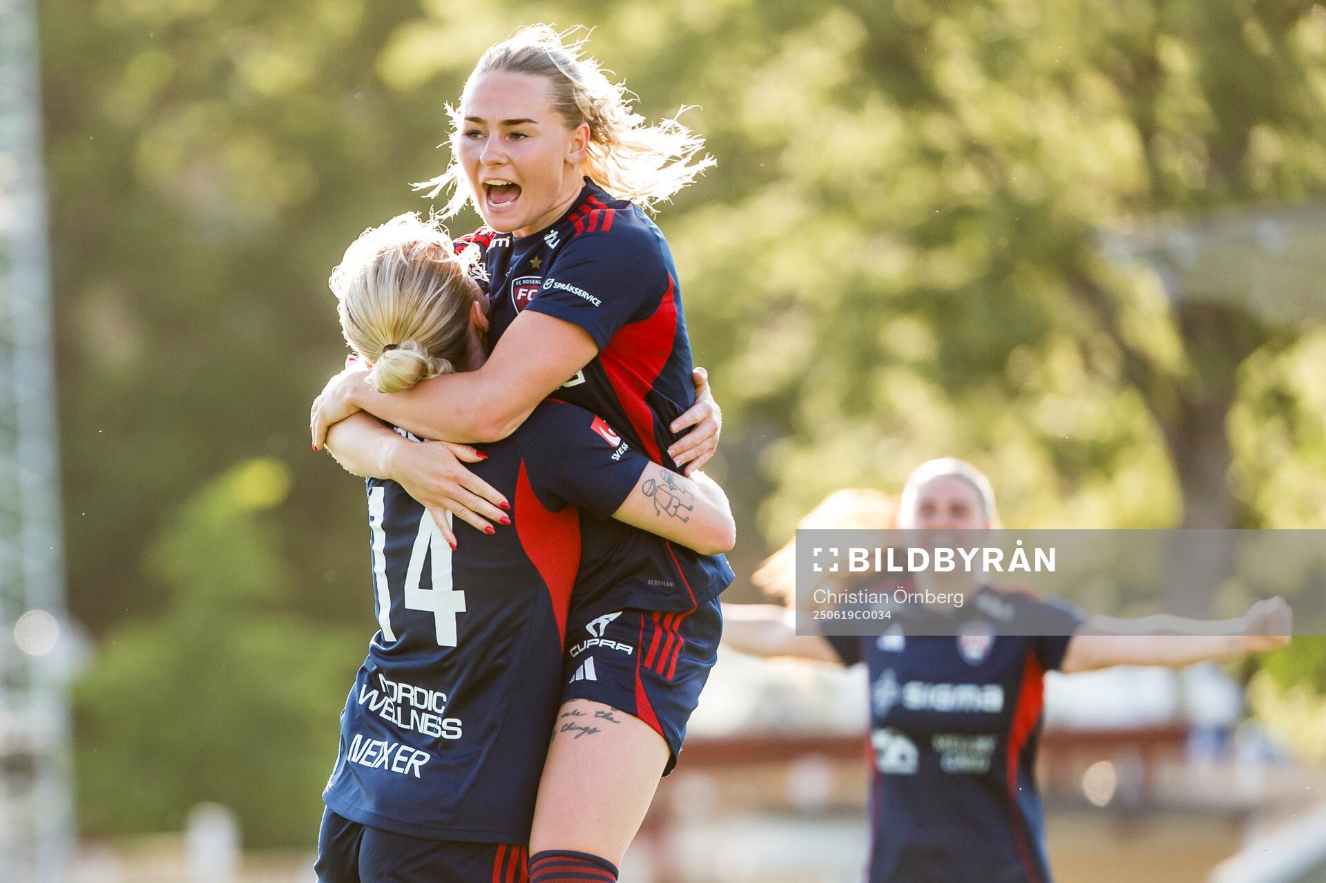 Rosengårds Emilia Larsson jublar