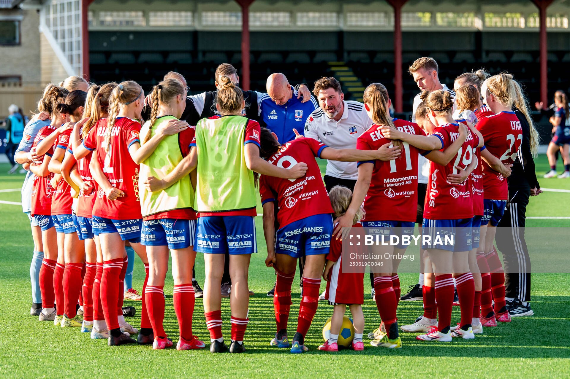 Vittsjös tränare Mladen Blagojevic och spelare