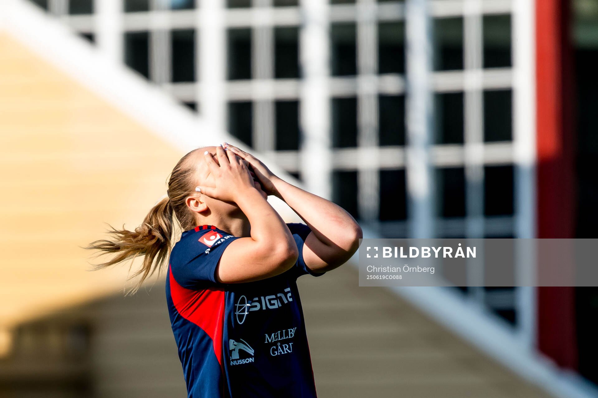 Rosengårds Oona Sevenius deppar