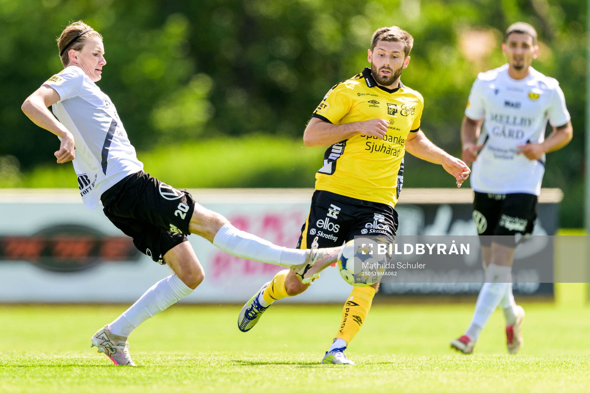Mjällbys Charles Rosén och Elfsborgs Rasmus Wikström