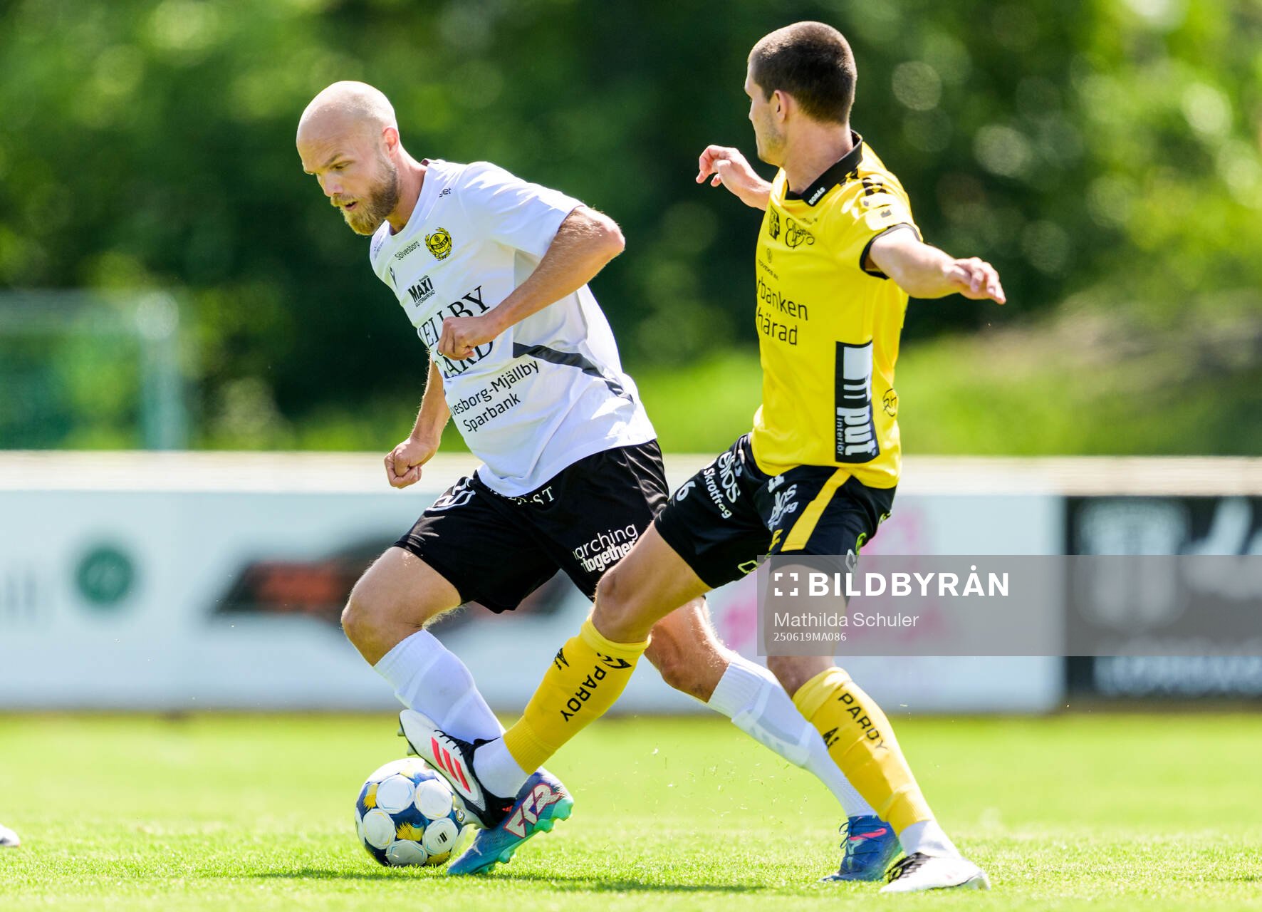 Mjällbys Viktor Gustafson och Elfsborgs Rasmus Wikström