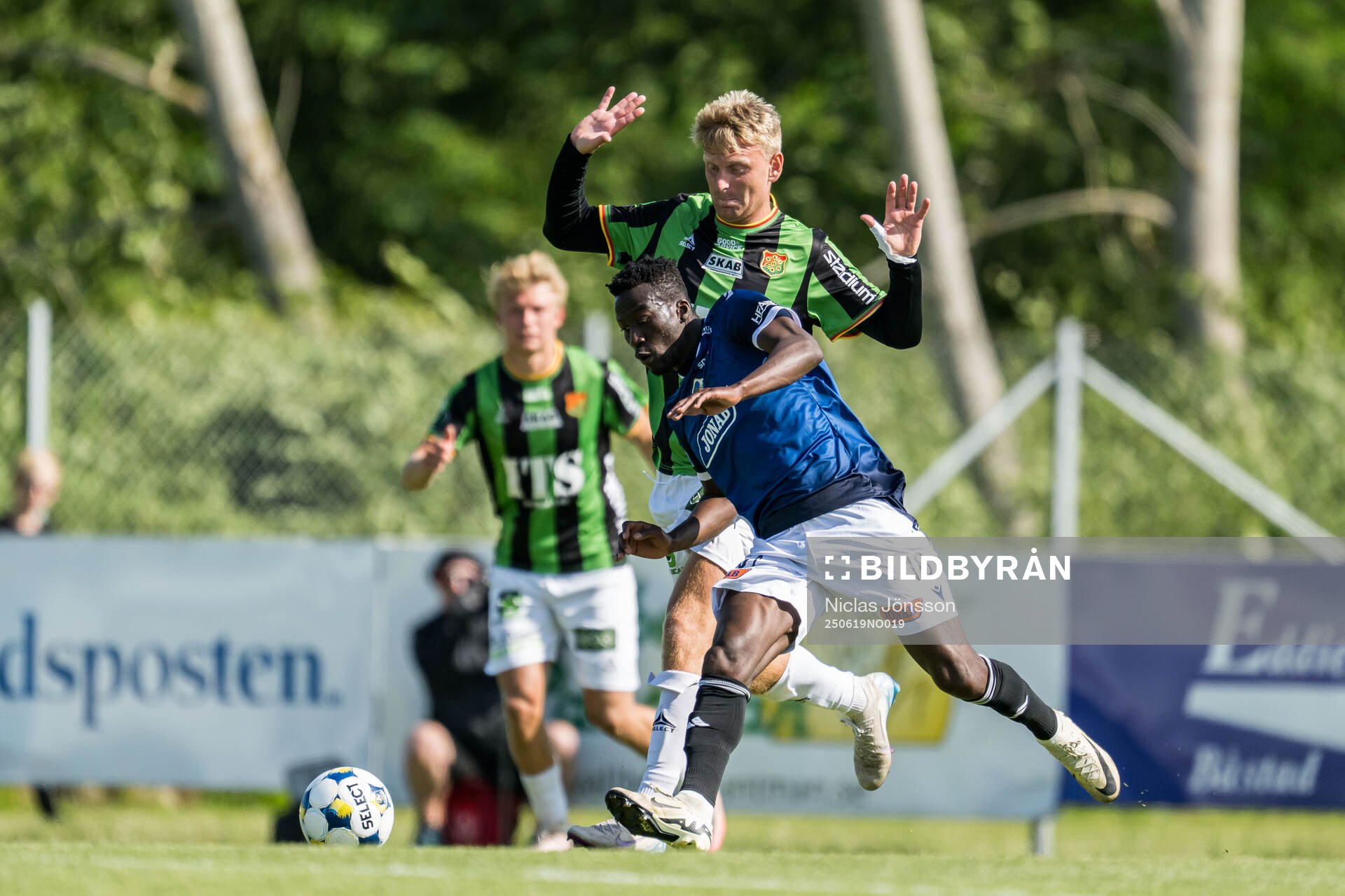Halmstads Naeem Mohammed och GAISs Joackim Åberg