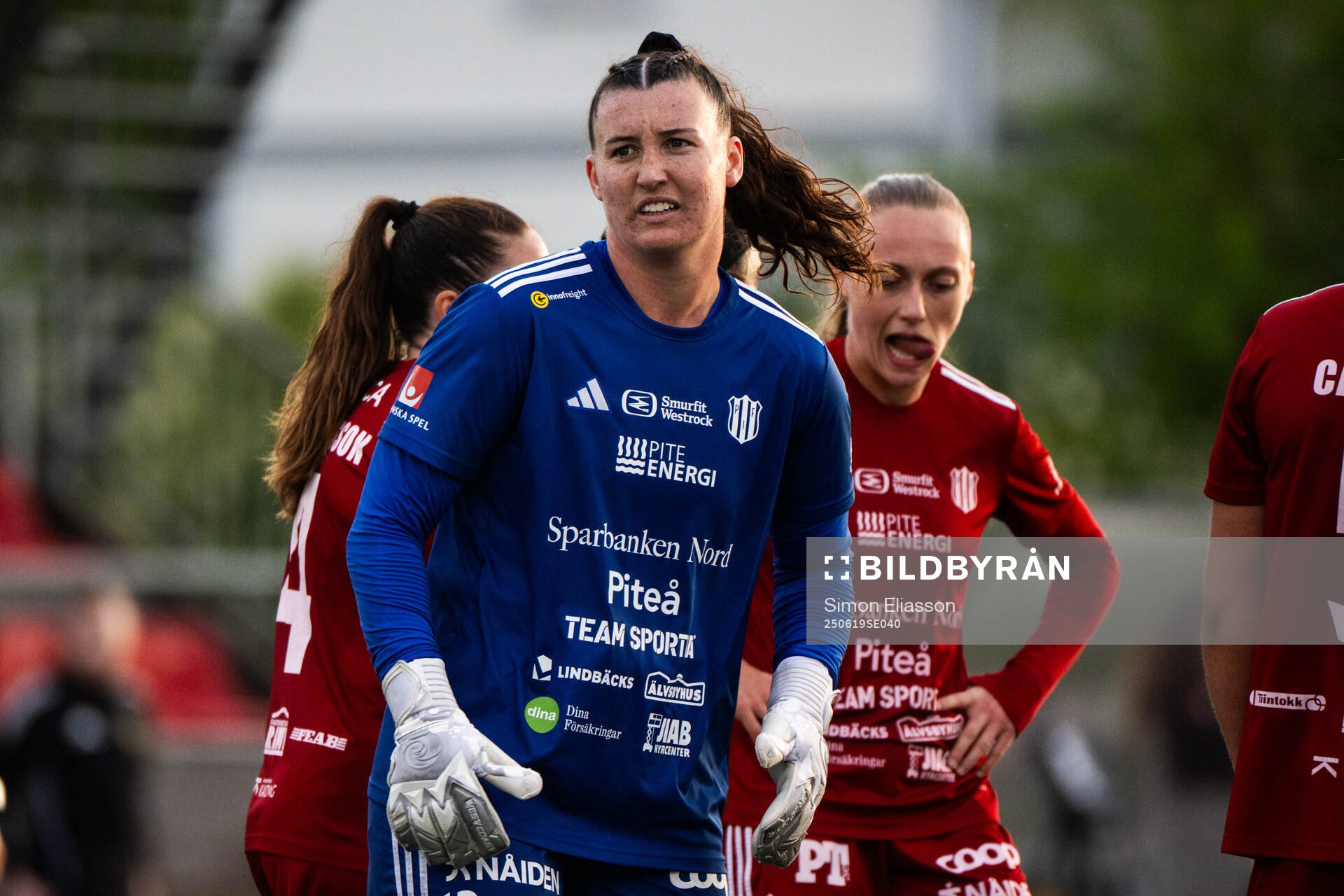 Piteås målvakt Lauren Brzykcy deppar