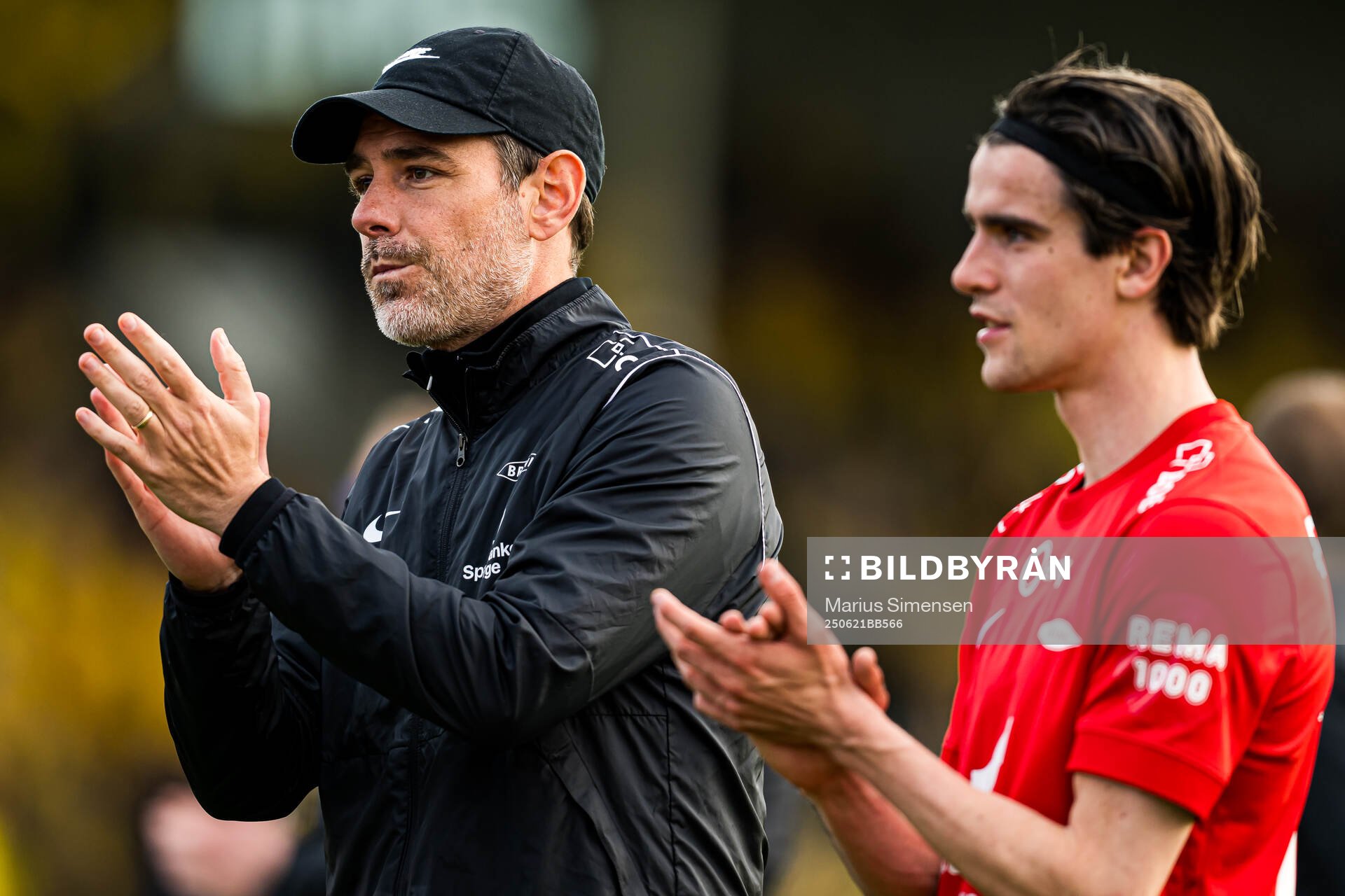 Freyr Alexandersson, head coach of Brann, looks dejected