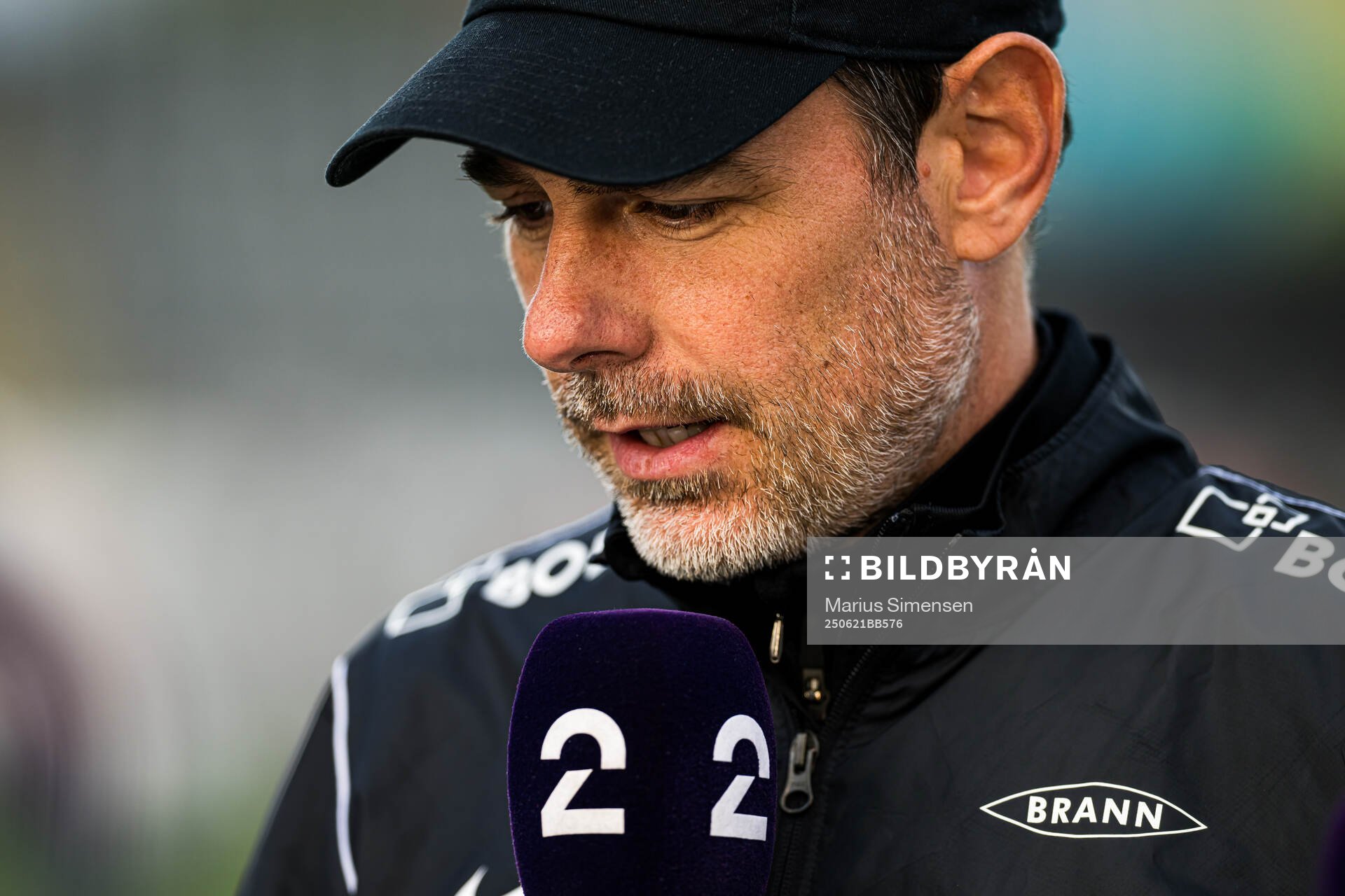 Freyr Alexandersson, head coach of Brann, looks dejected
