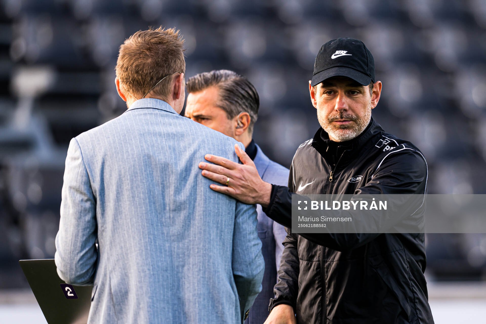 Erik Huseklepp and Freyr Alexandersson, head coach of Brann