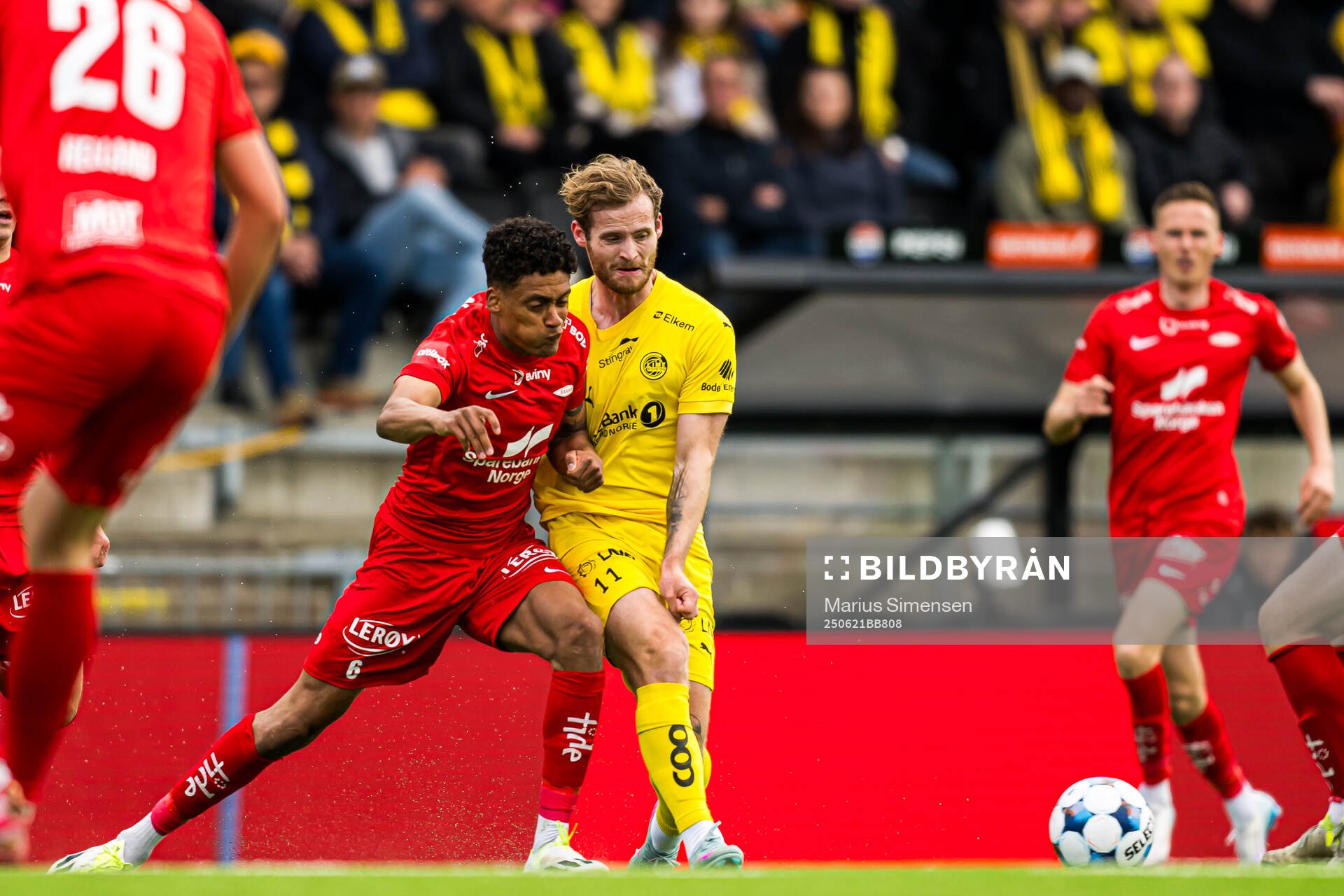 Japhet Sery Larsen of Brann and Ole Didrik Blomberg of