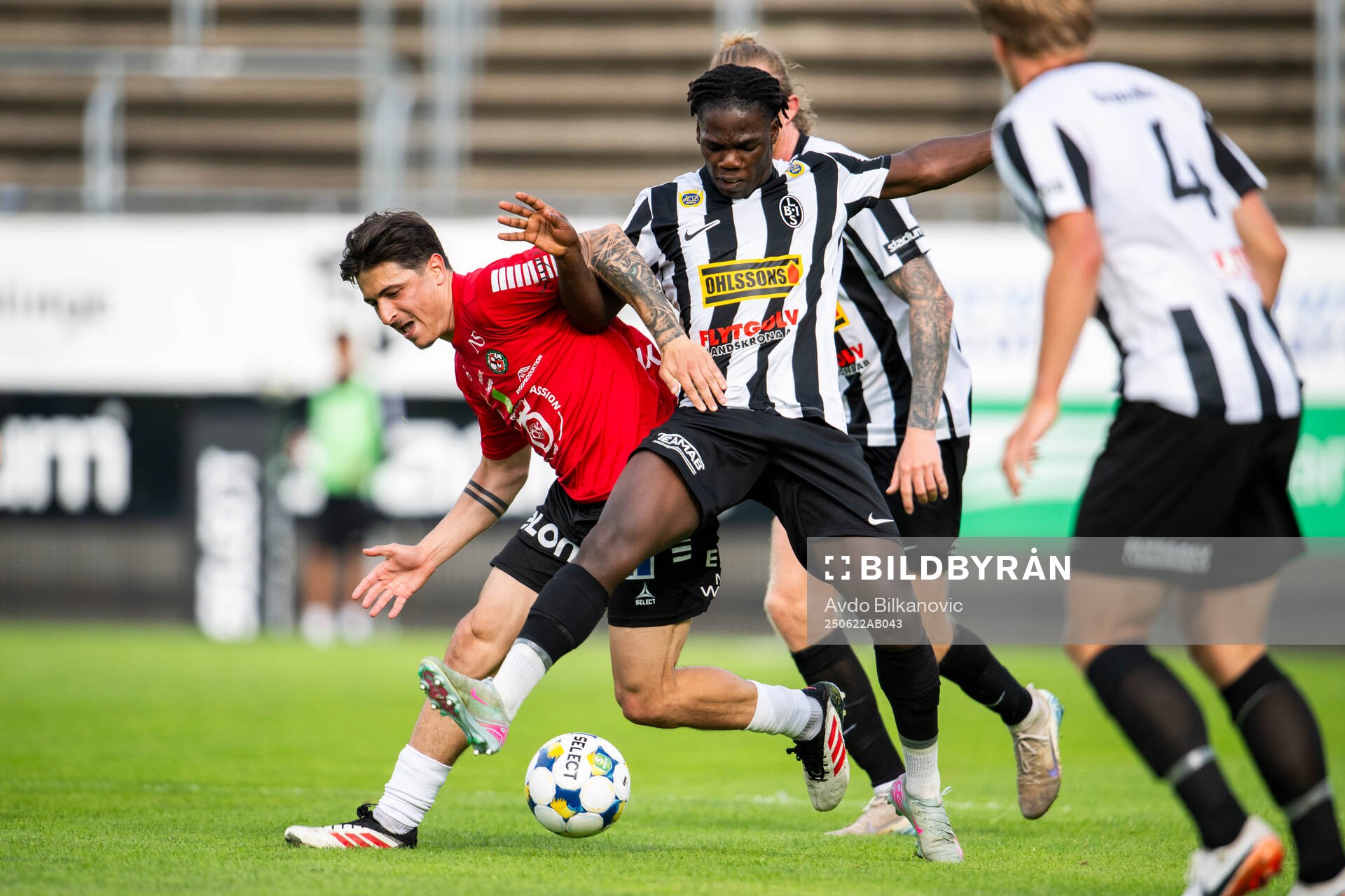 Landskronas Xavier Odhiambo och Örebros Antonio Yakoub