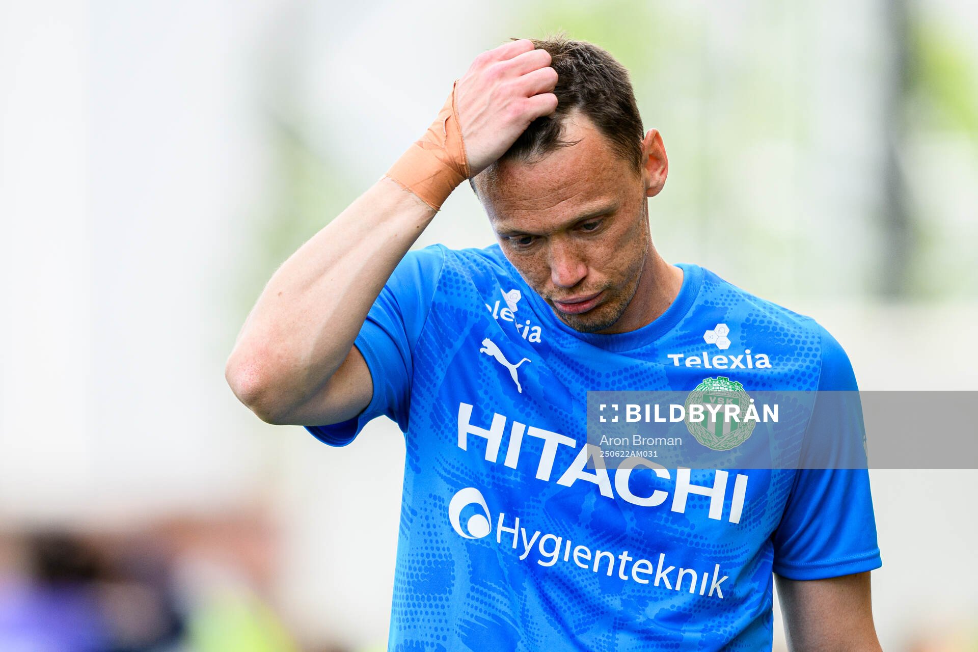 Västerås målvakt Anton Fagerström deppar